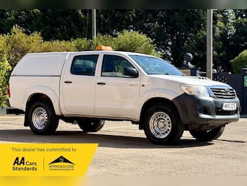 Used Toyota Hilux 2015 for sale - 79502955: Photo