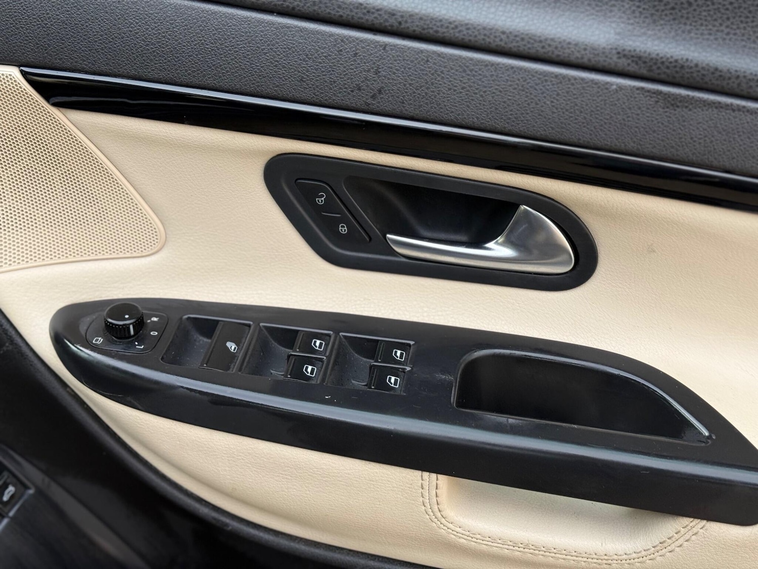 Used Volkswagen EOS 2009 for sale - 78124840: Photo 20