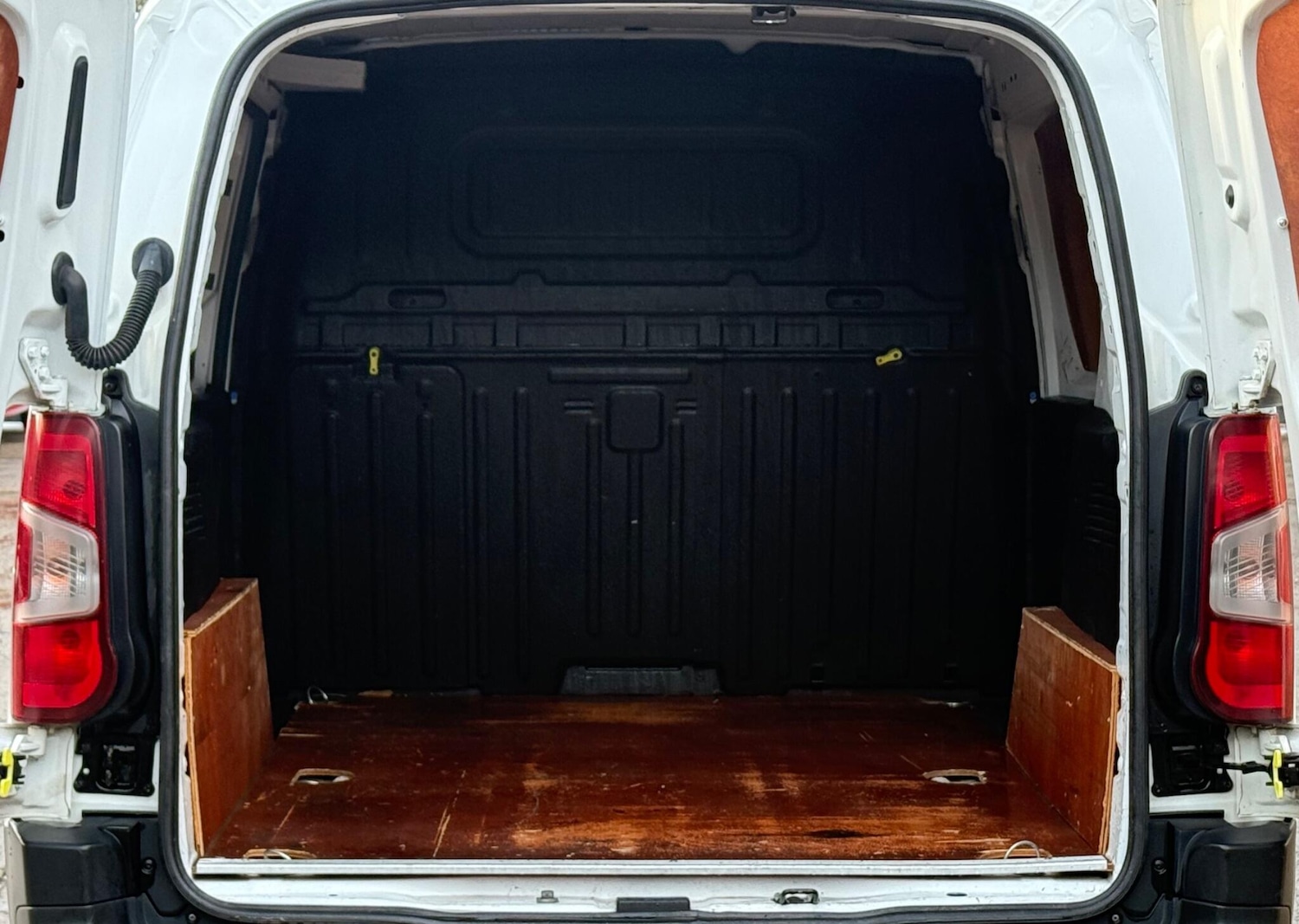 Used Peugeot Partner 2022 for sale - 77118105: Photo 16