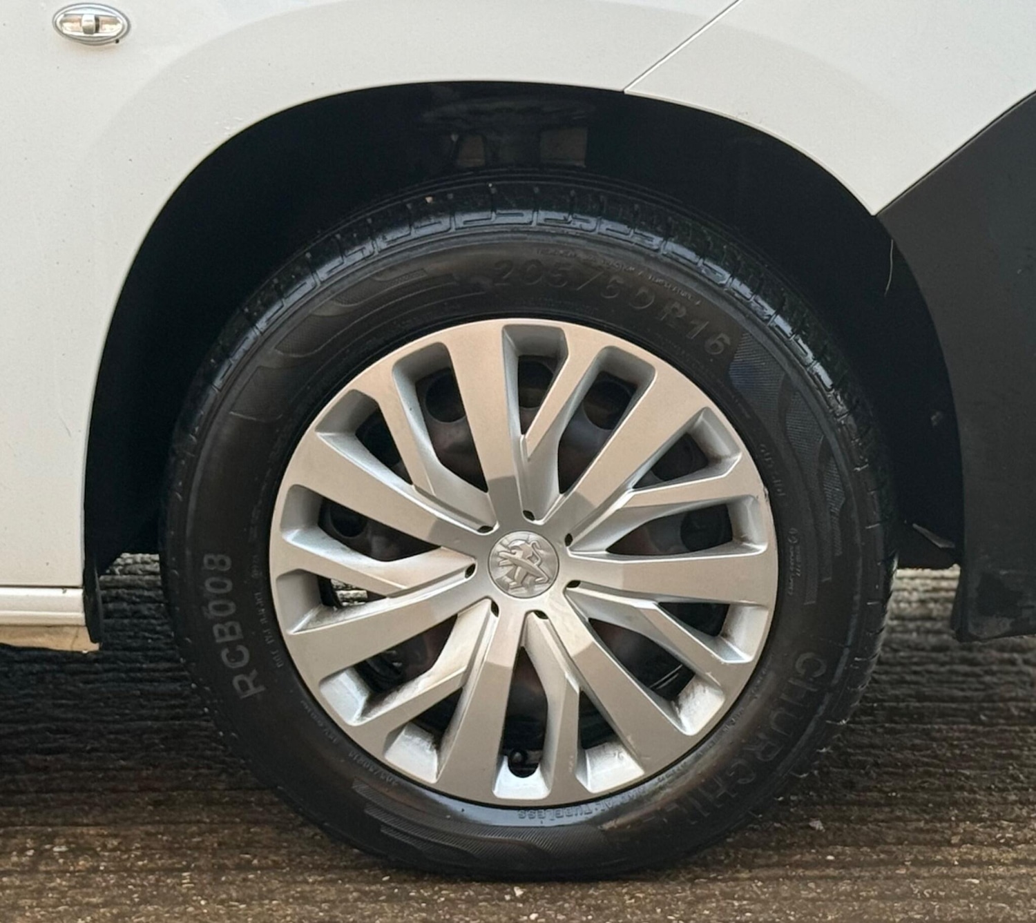 Used Peugeot Partner 2022 for sale - 77118105: Photo 17