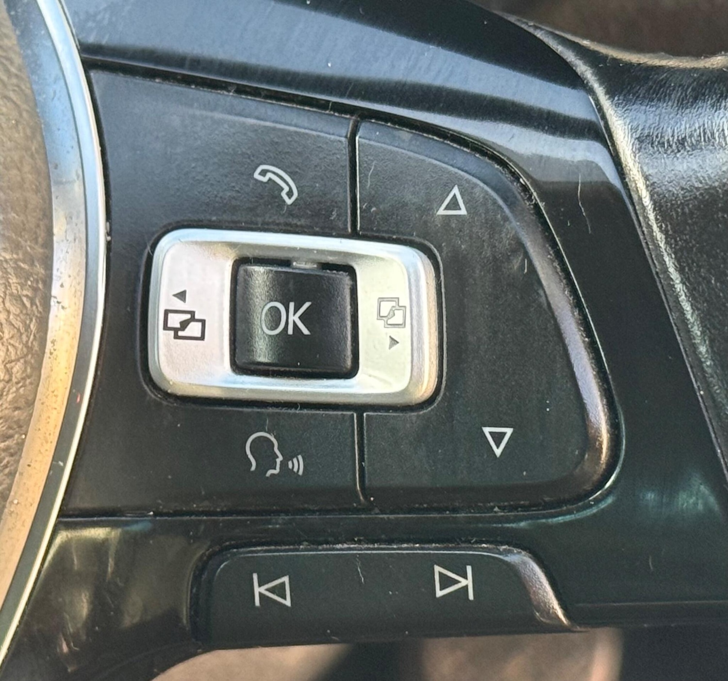 Used Volkswagen Golf for sale - 77355200: Photo 48