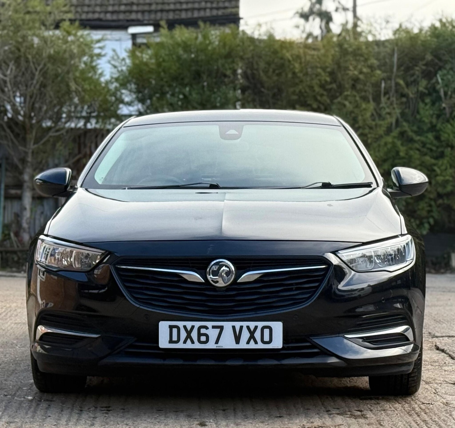 Used Vauxhall Insignia 2017 for sale - 76637999: Photo 1