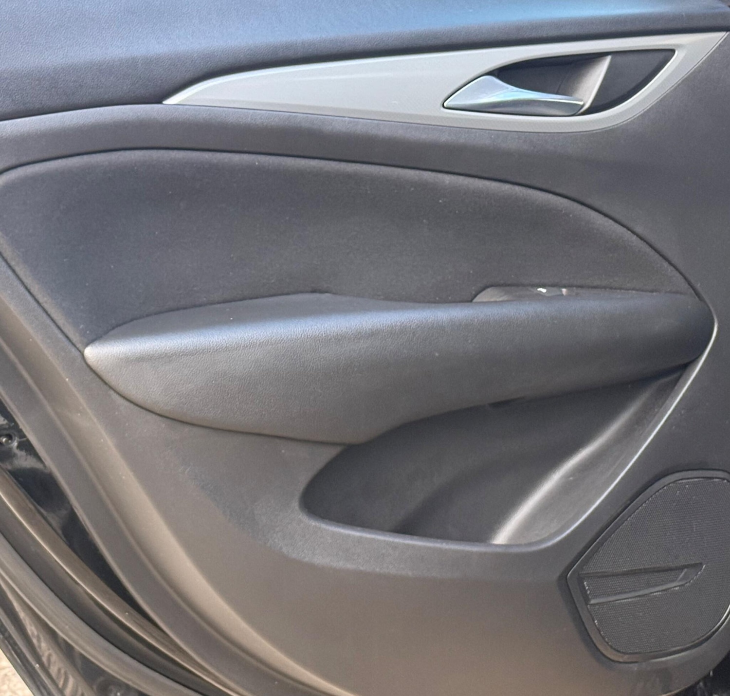 Used Vauxhall Insignia 2017 for sale - 76637999: Photo 14