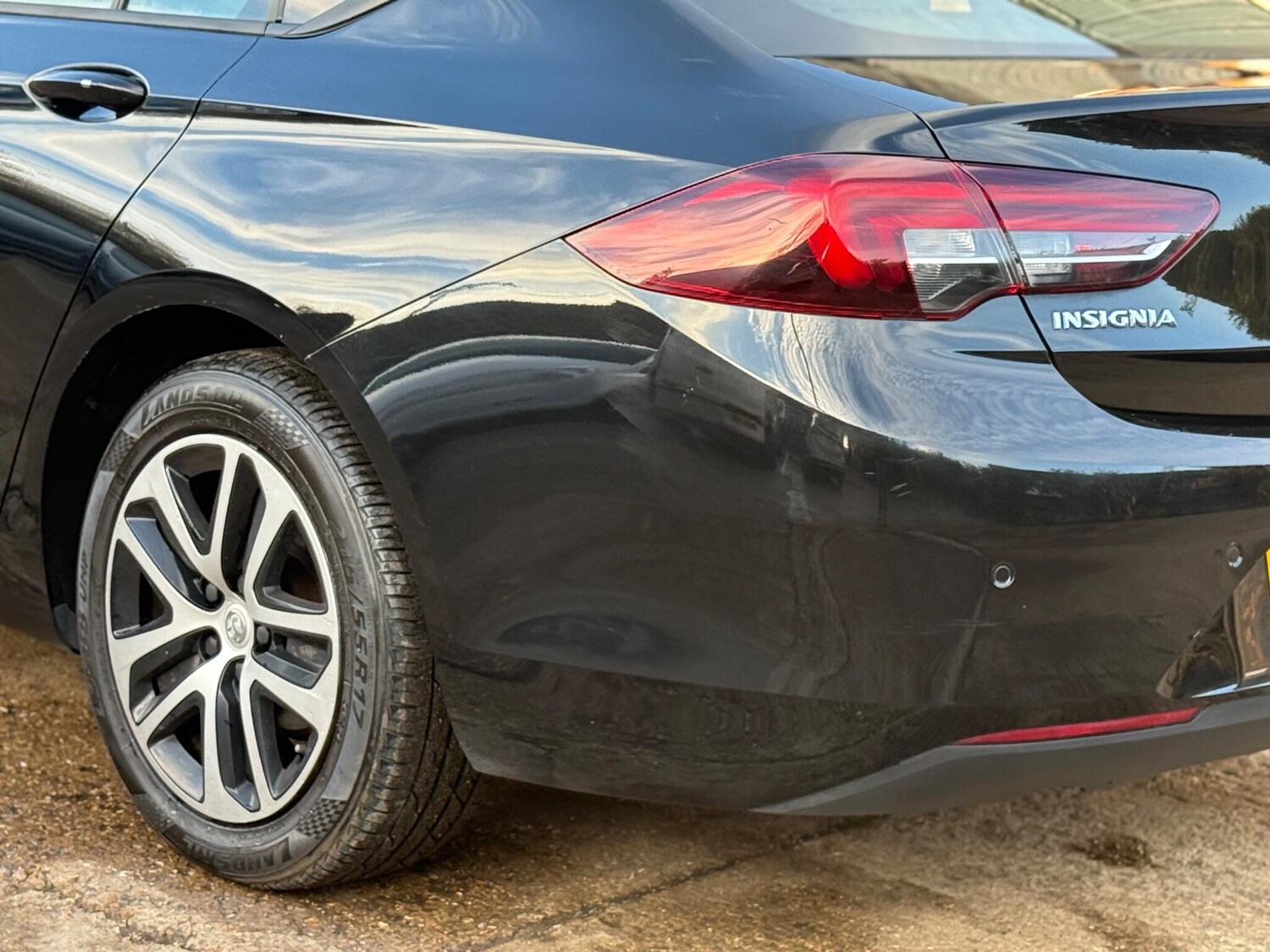 Used Vauxhall Insignia 2017 for sale - 76637999: Photo 30