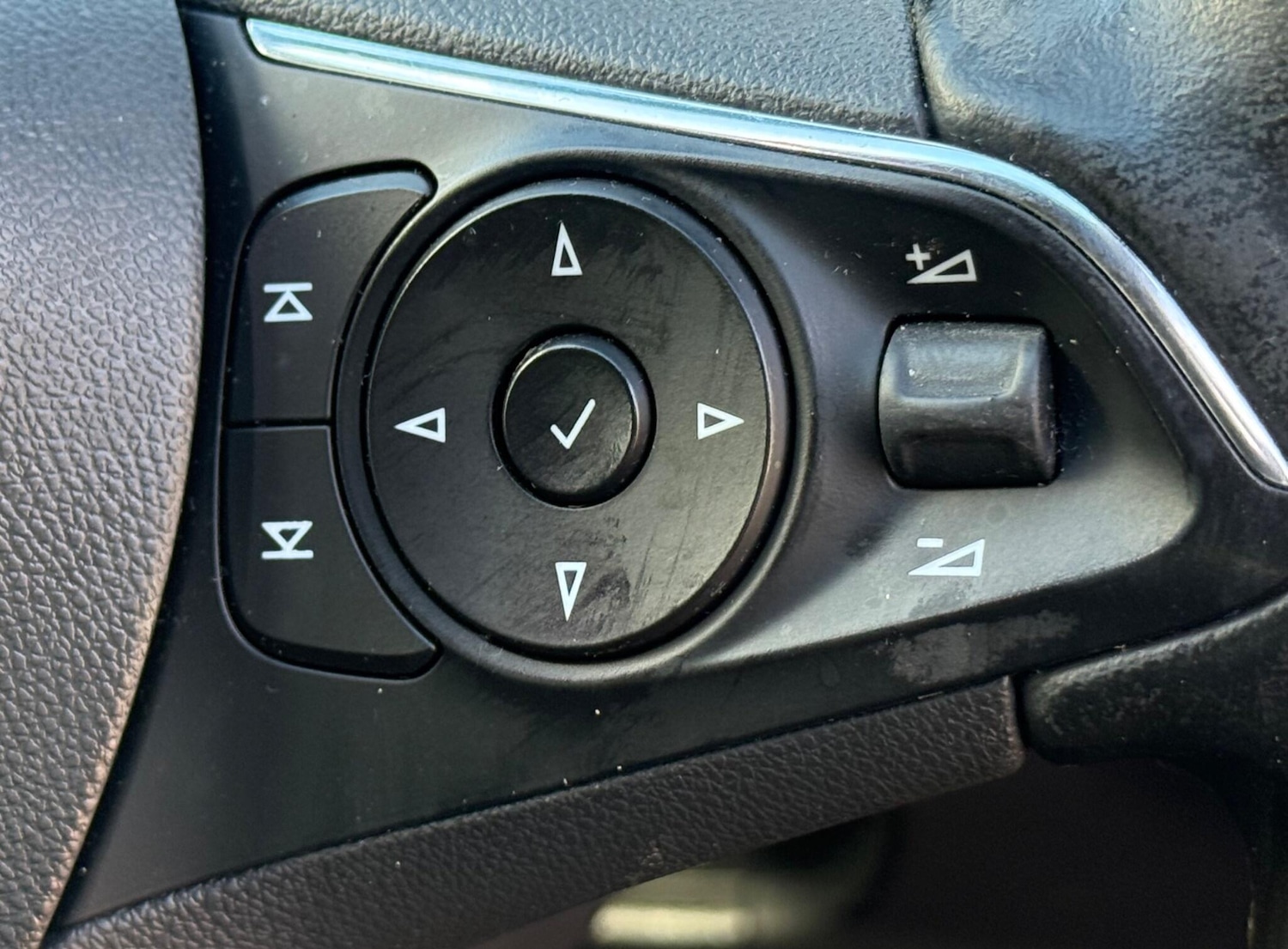 Used Vauxhall Insignia 2017 for sale - 76637999: Photo 39