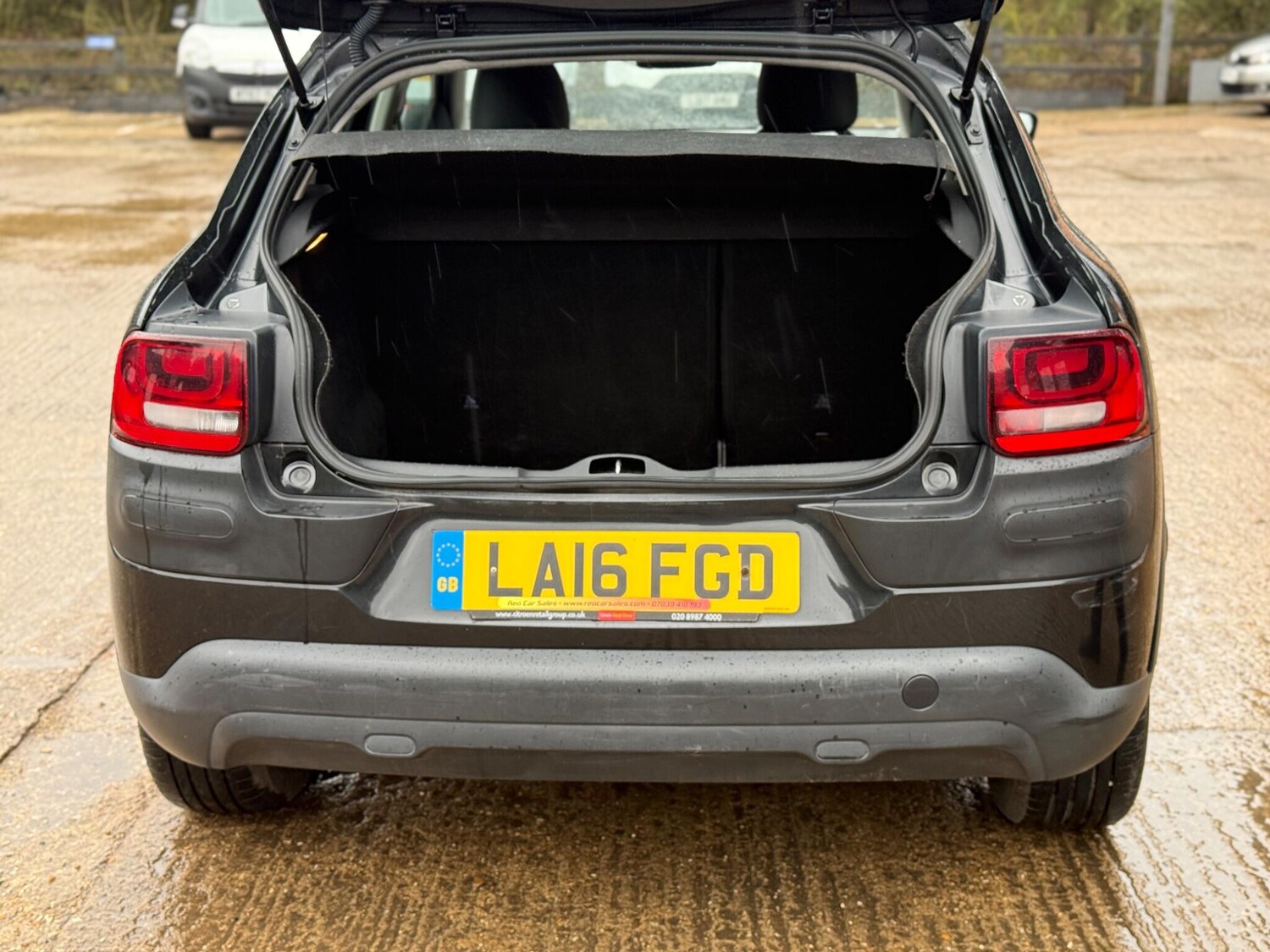 Used Citroen C4 Cactus 2016 for sale - 77701495: Photo 17