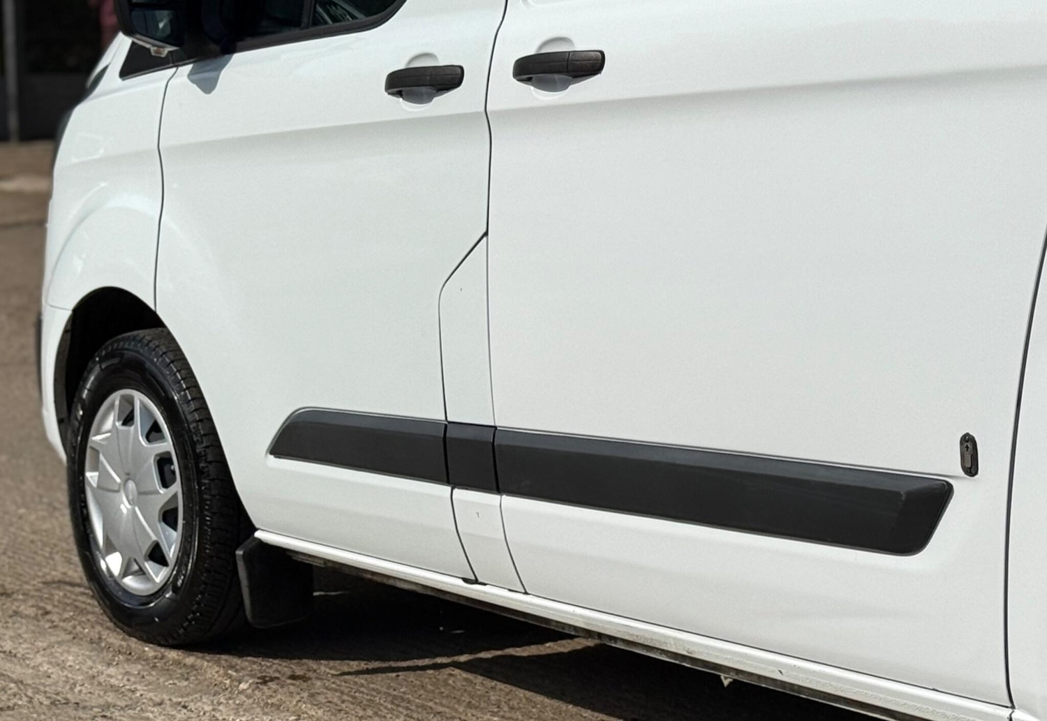 Used Ford Transit Custom 2017 for sale - 78163019: Photo 32