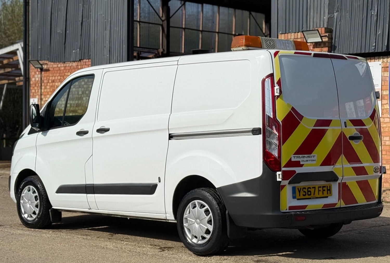 Used Ford Transit Custom 2017 for sale - 78163019: Photo 9