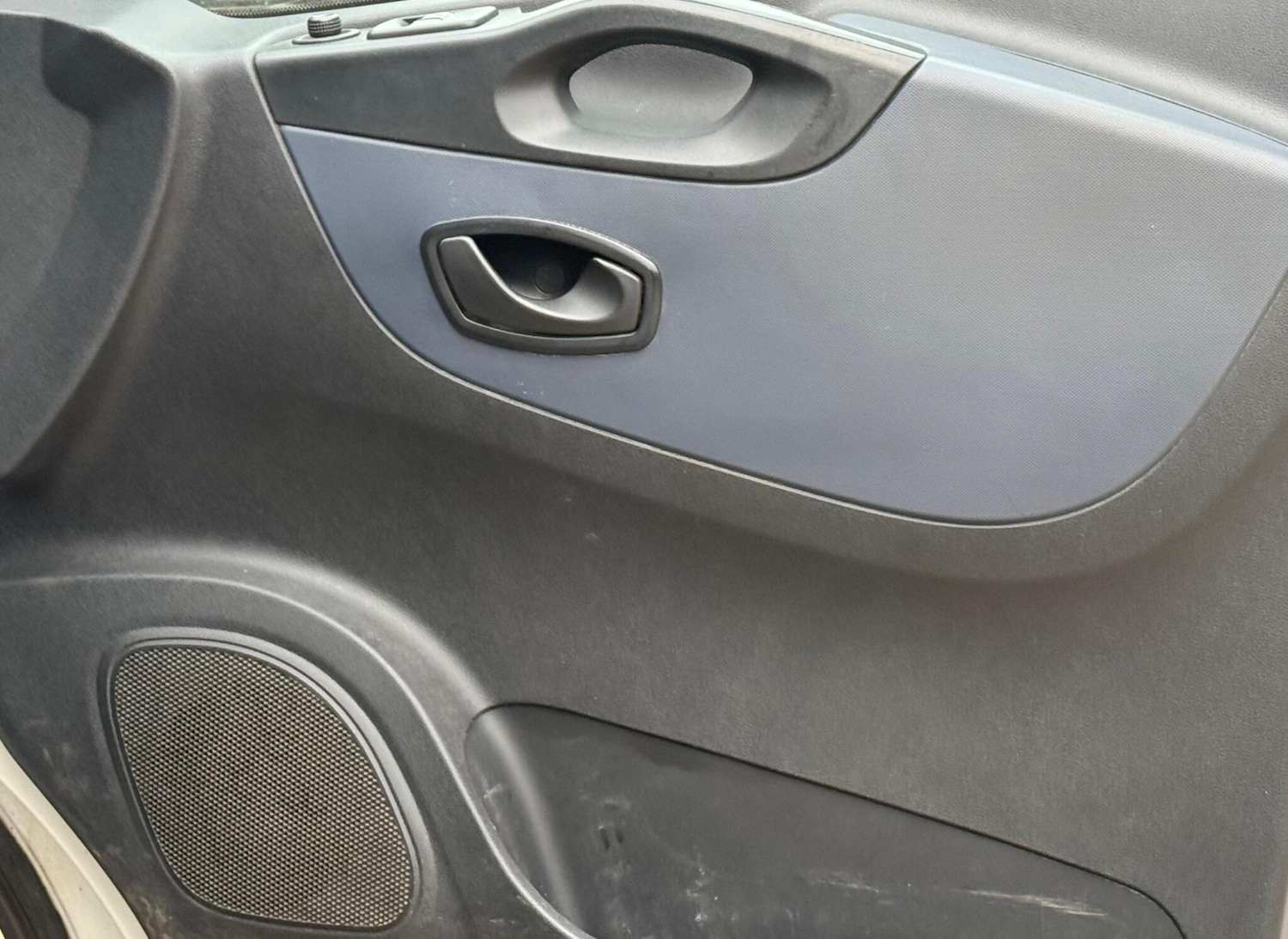 Used Vauxhall Vivaro 2017 for sale - 77590473: Photo 11