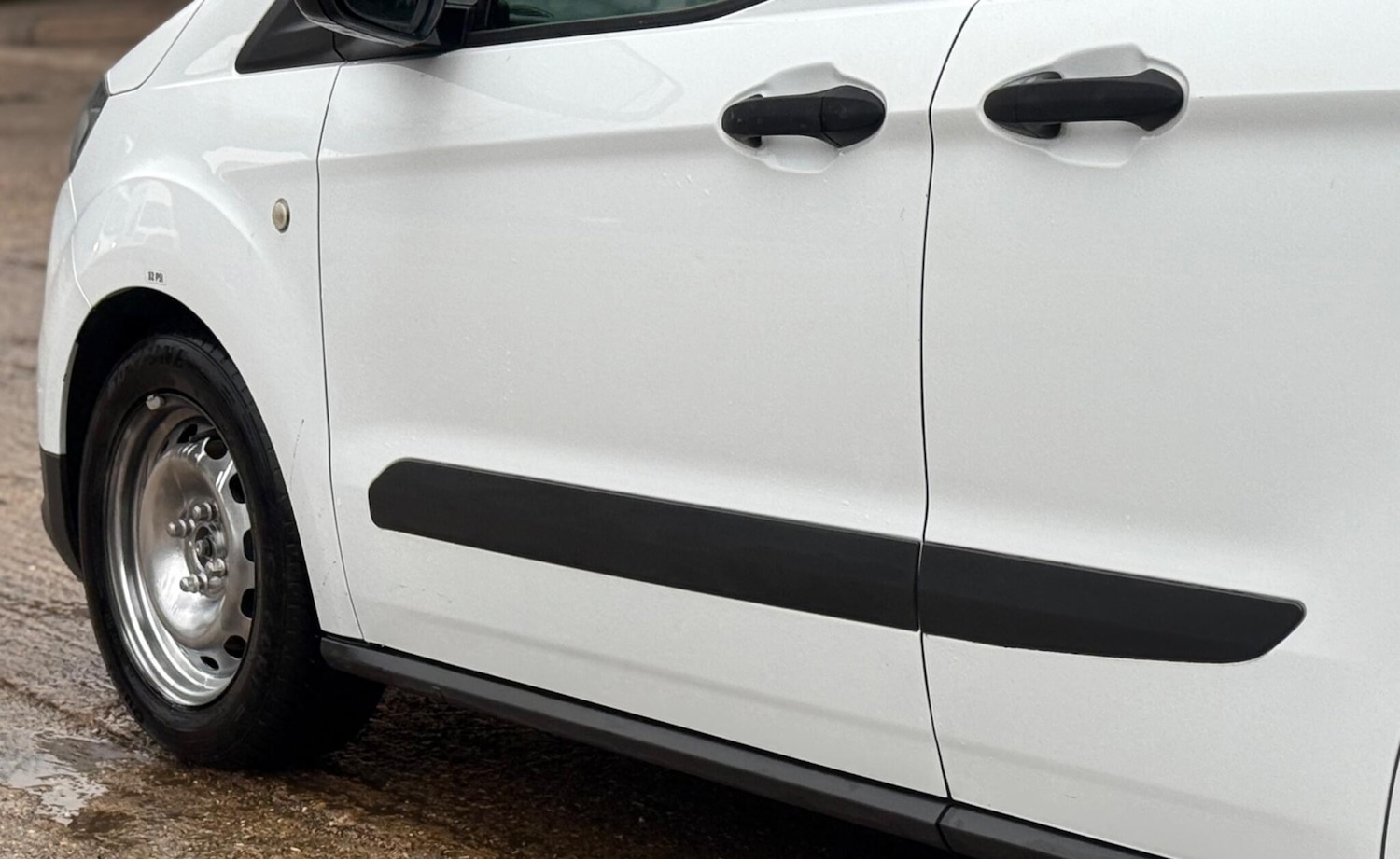 Used Ford Transit Courier 2020 for sale - 77271491: Photo 25