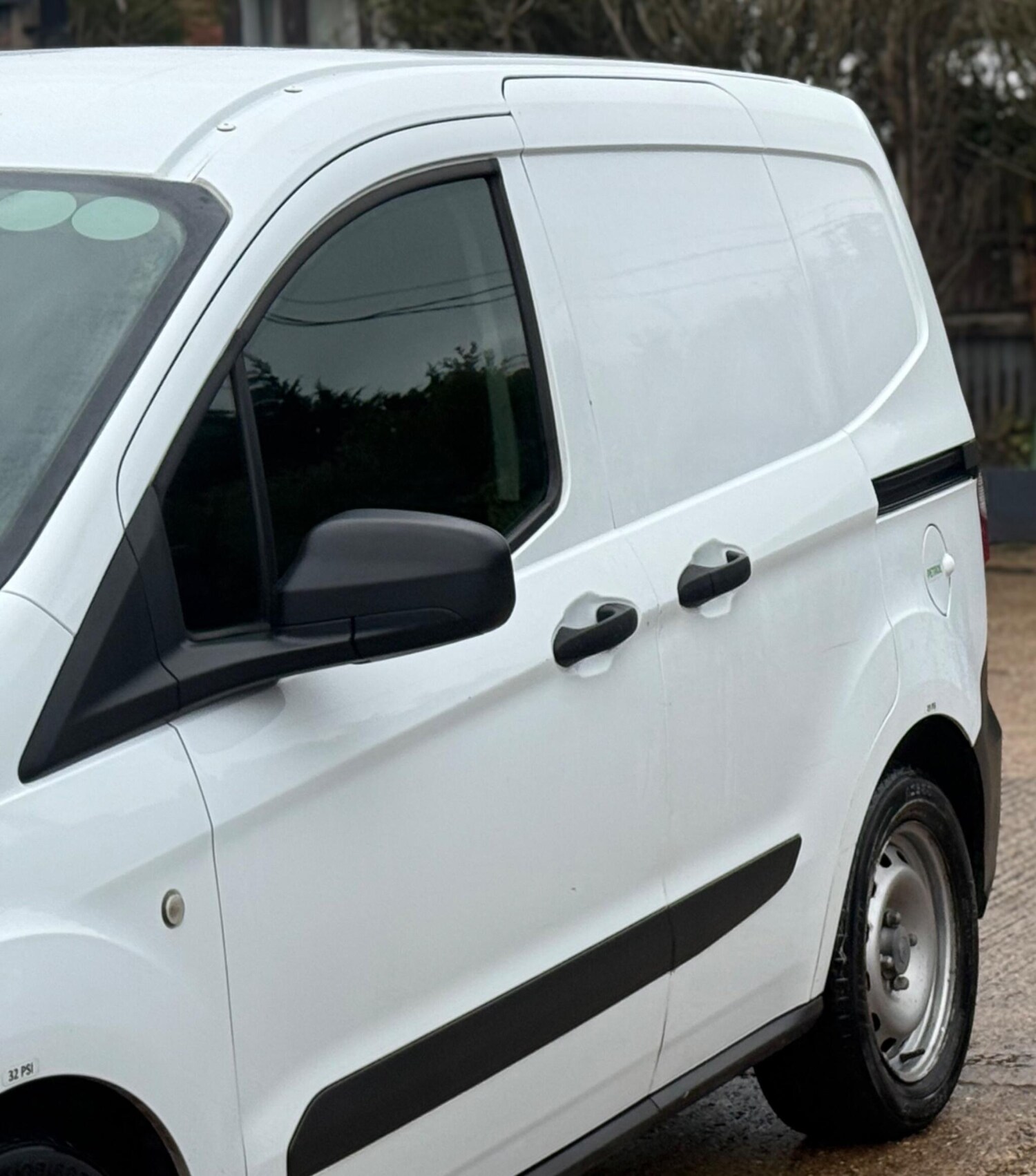 Used Ford Transit Courier 2020 for sale - 77200776: Photo 28