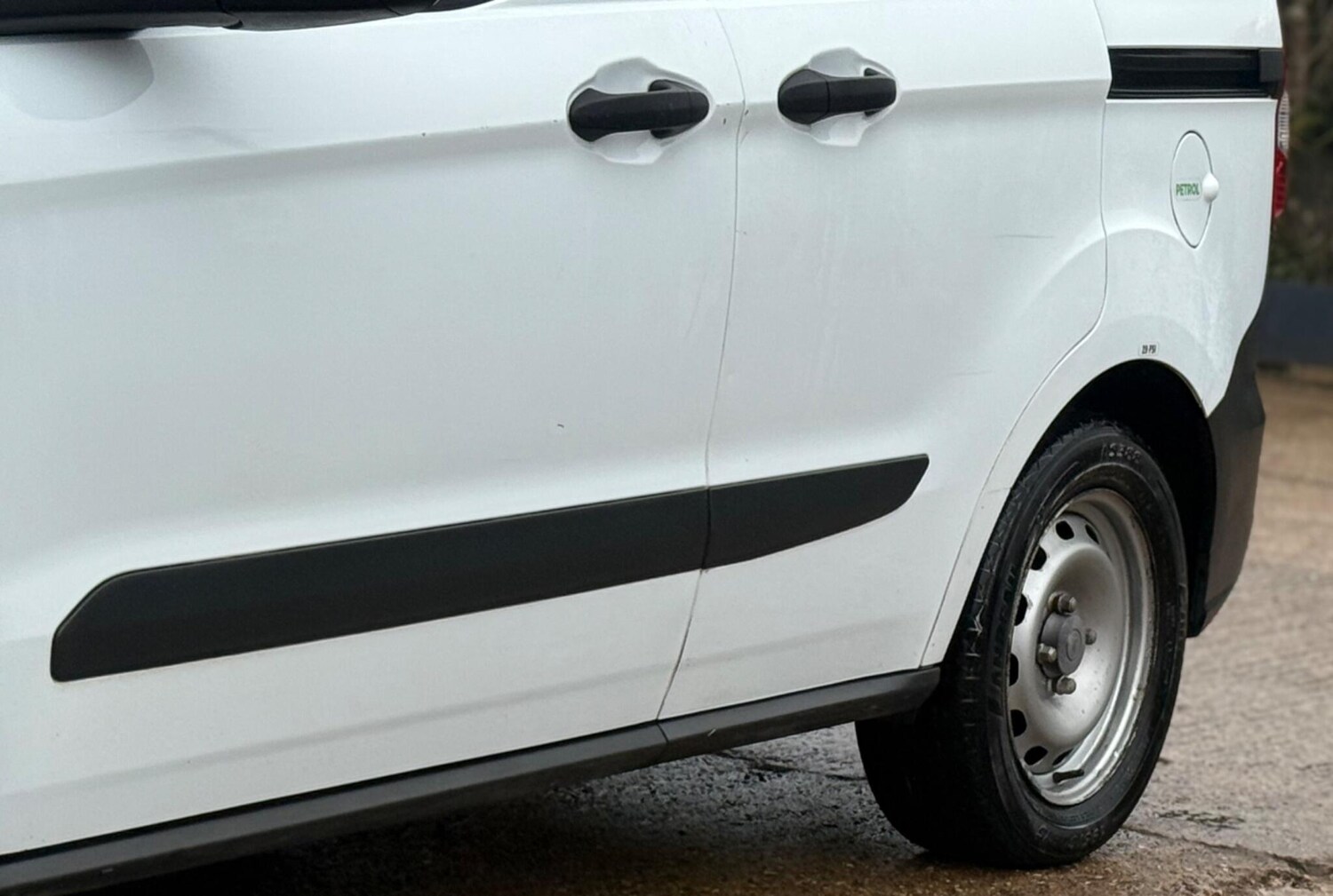 Used Ford Transit Courier 2020 for sale - 77200776: Photo 29