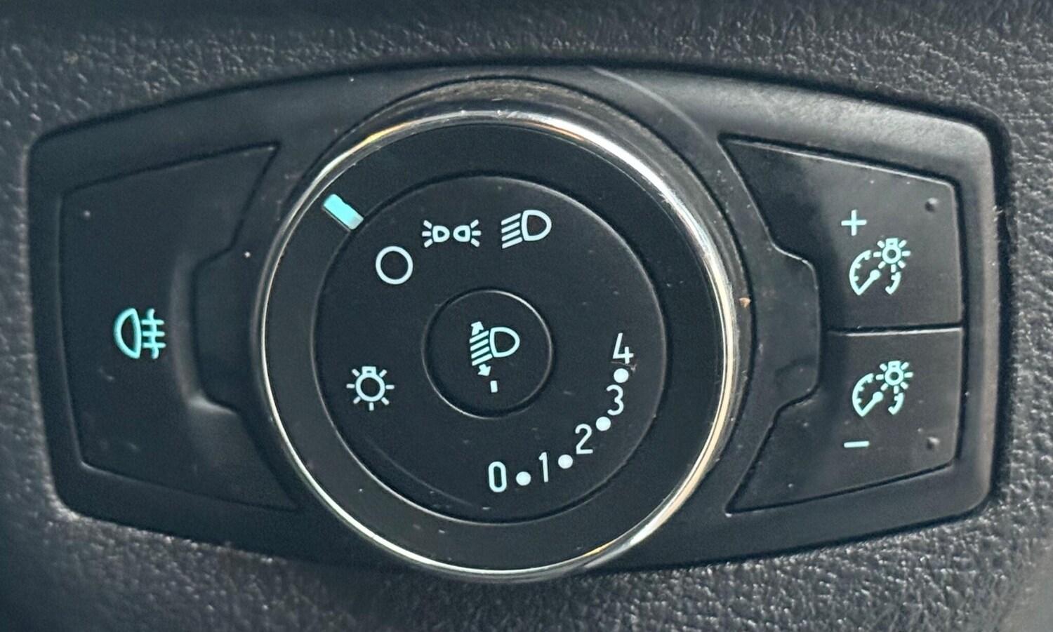 Used Ford Transit Courier 2020 for sale - 77200776: Photo 37