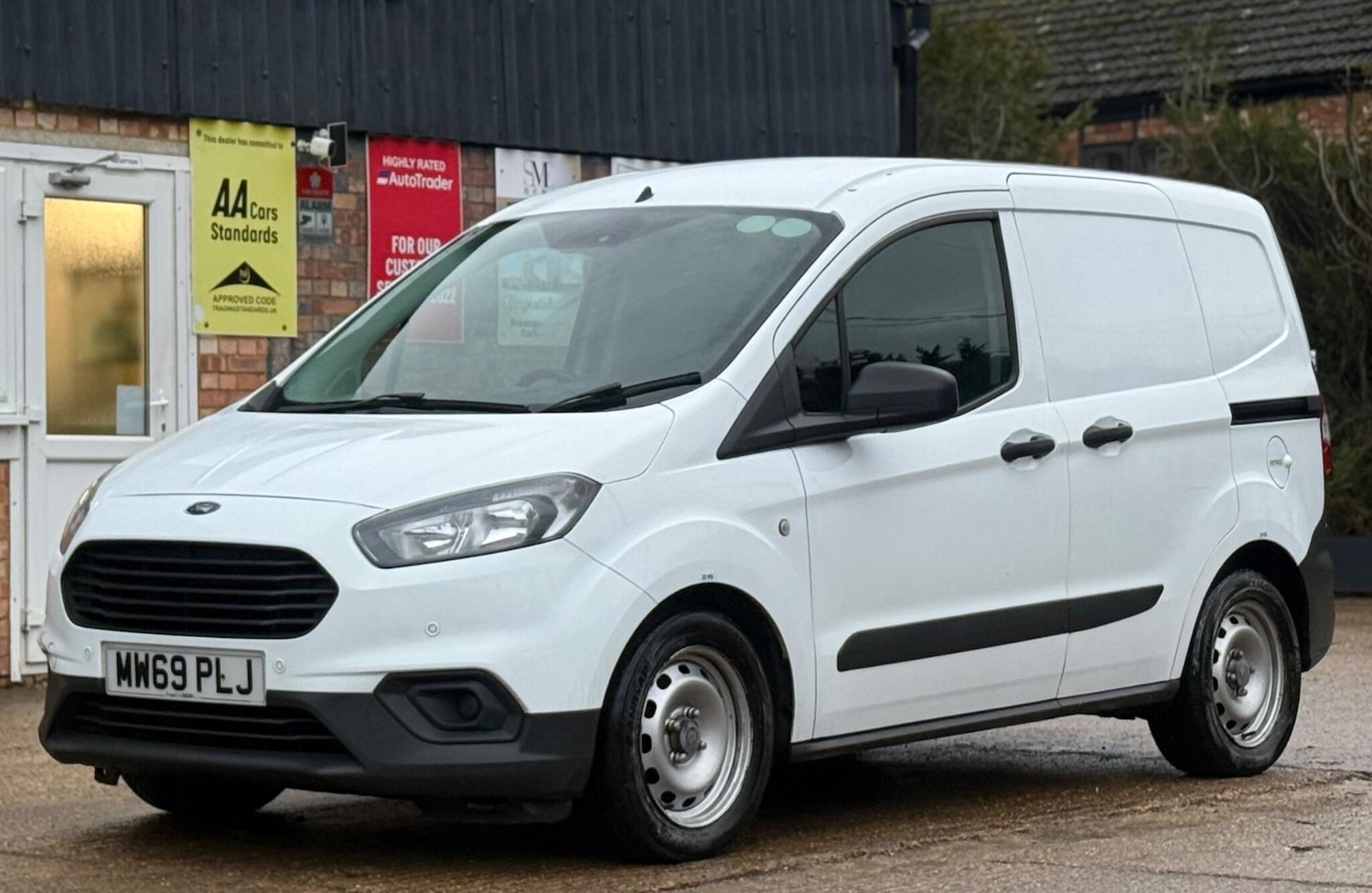 Used Ford Transit Courier 2020 for sale - 77200776: Photo 5