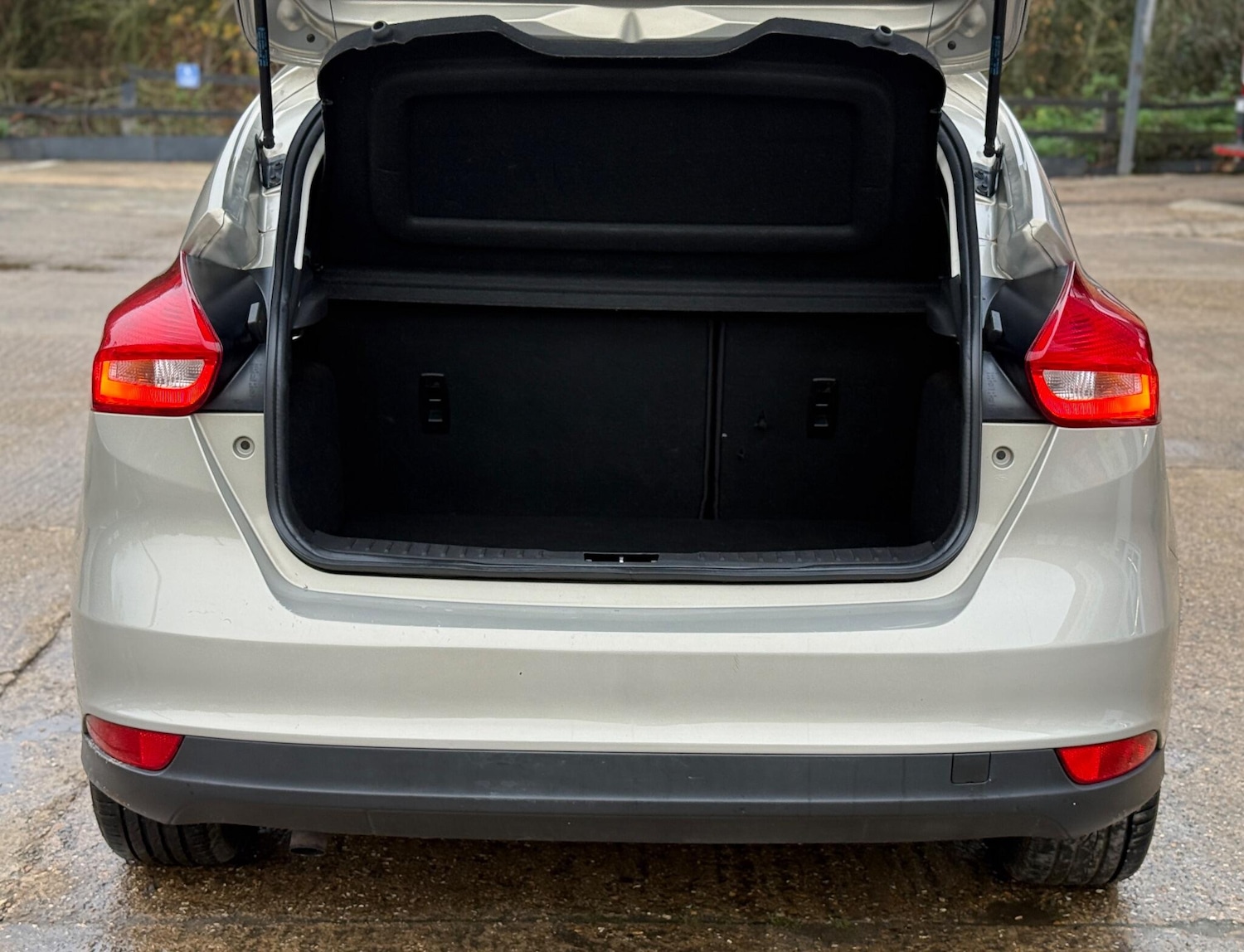 Used Ford Focus 2016 for sale - 76518080: Photo 17