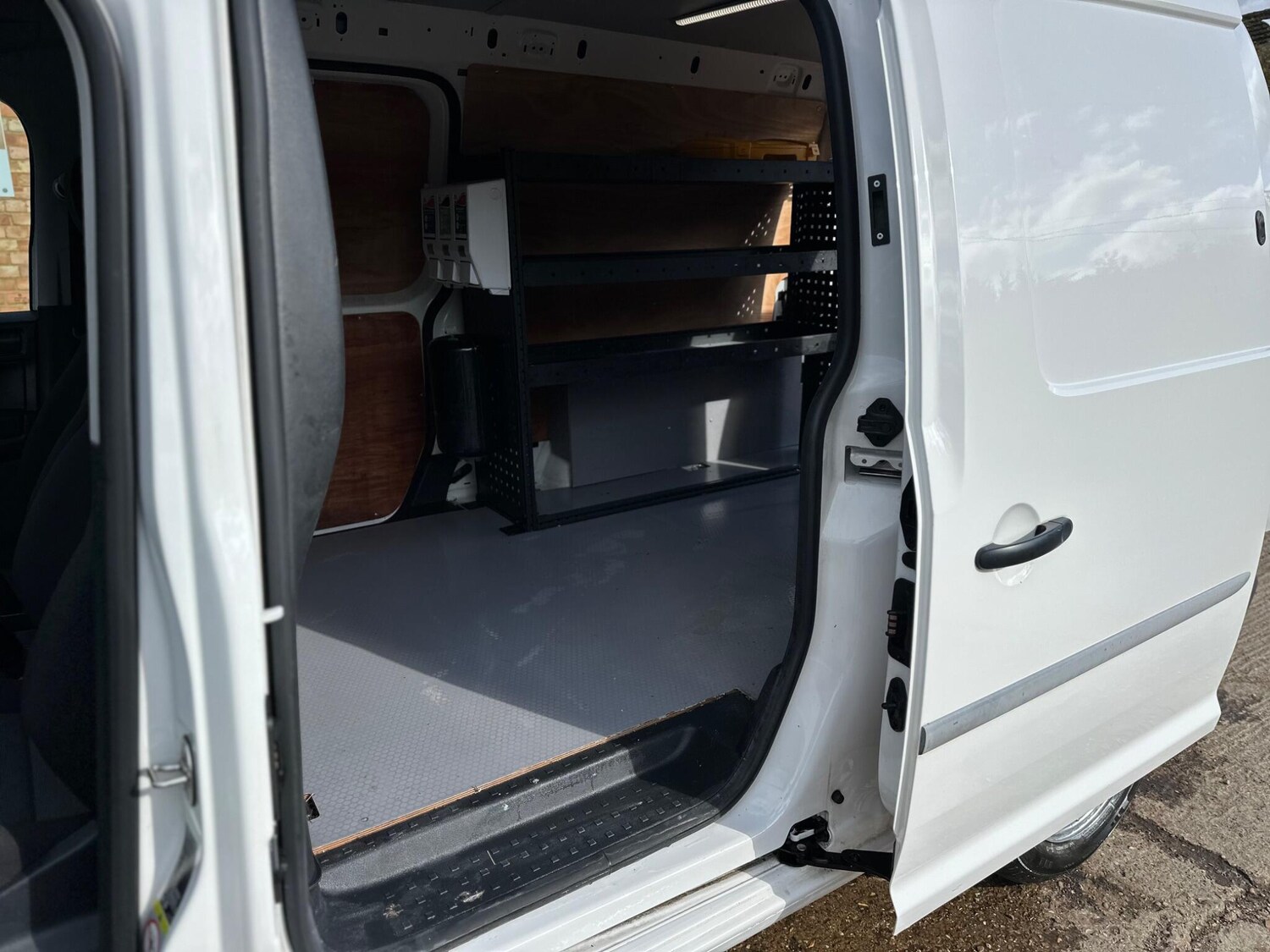 Used Volkswagen Caddy Maxi 2018 for sale - 77654048: Photo 16