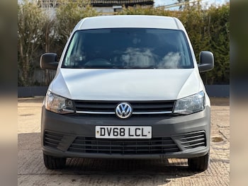 Used Volkswagen Caddy Maxi 2018 for sale - 77654048: Photo