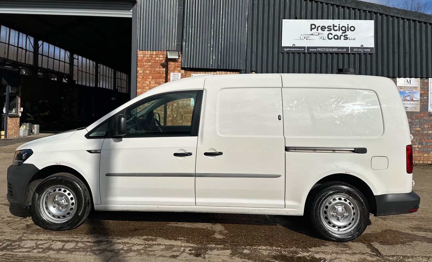 Used Volkswagen Caddy Maxi 2018 for sale - 77654048: Photo 8