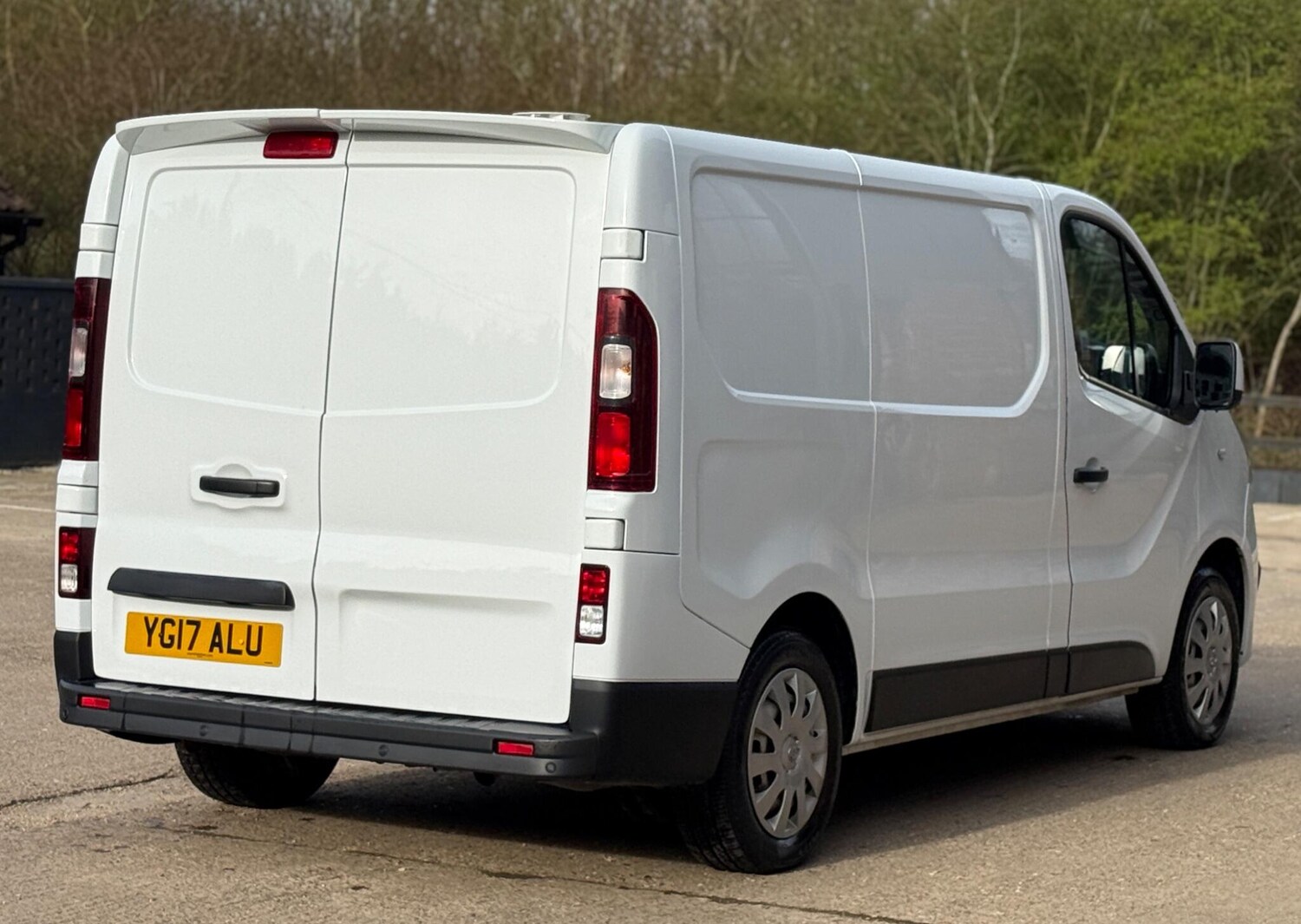 Used Vauxhall Vivaro 2017 for sale - 77845488: Photo 11