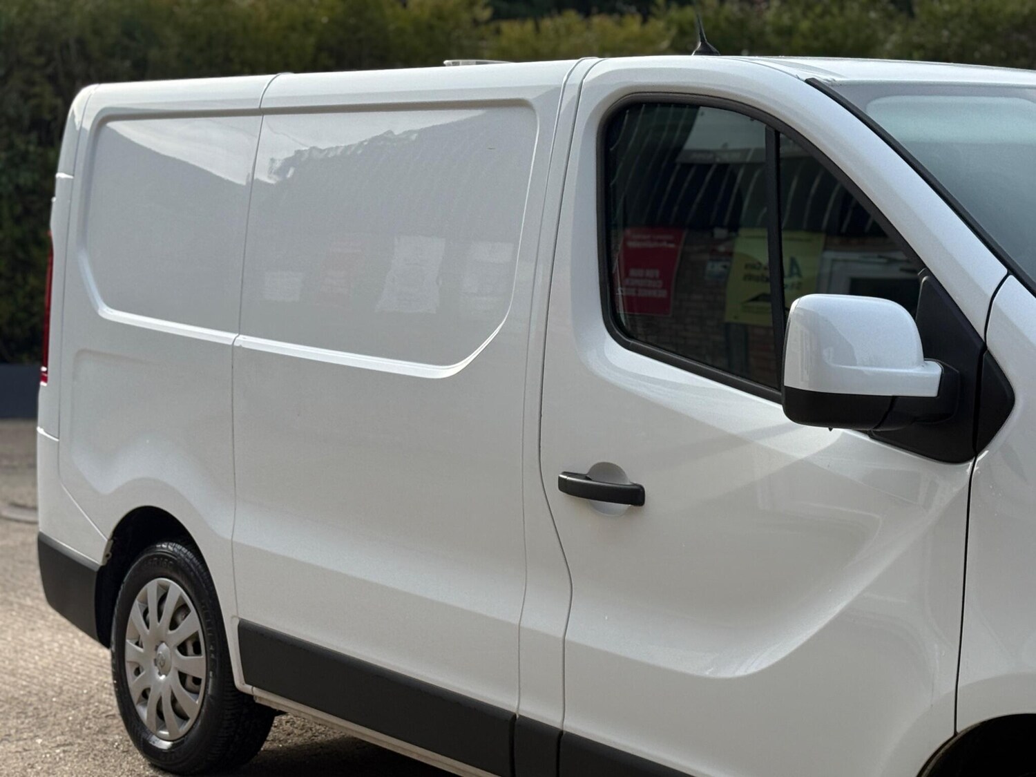 Used Vauxhall Vivaro 2017 for sale - 77845488: Photo 23