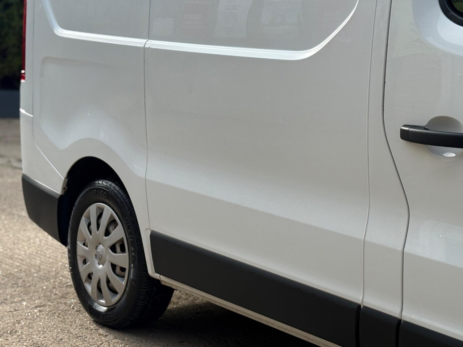 Used Vauxhall Vivaro 2017 for sale - 77845488: Photo 24