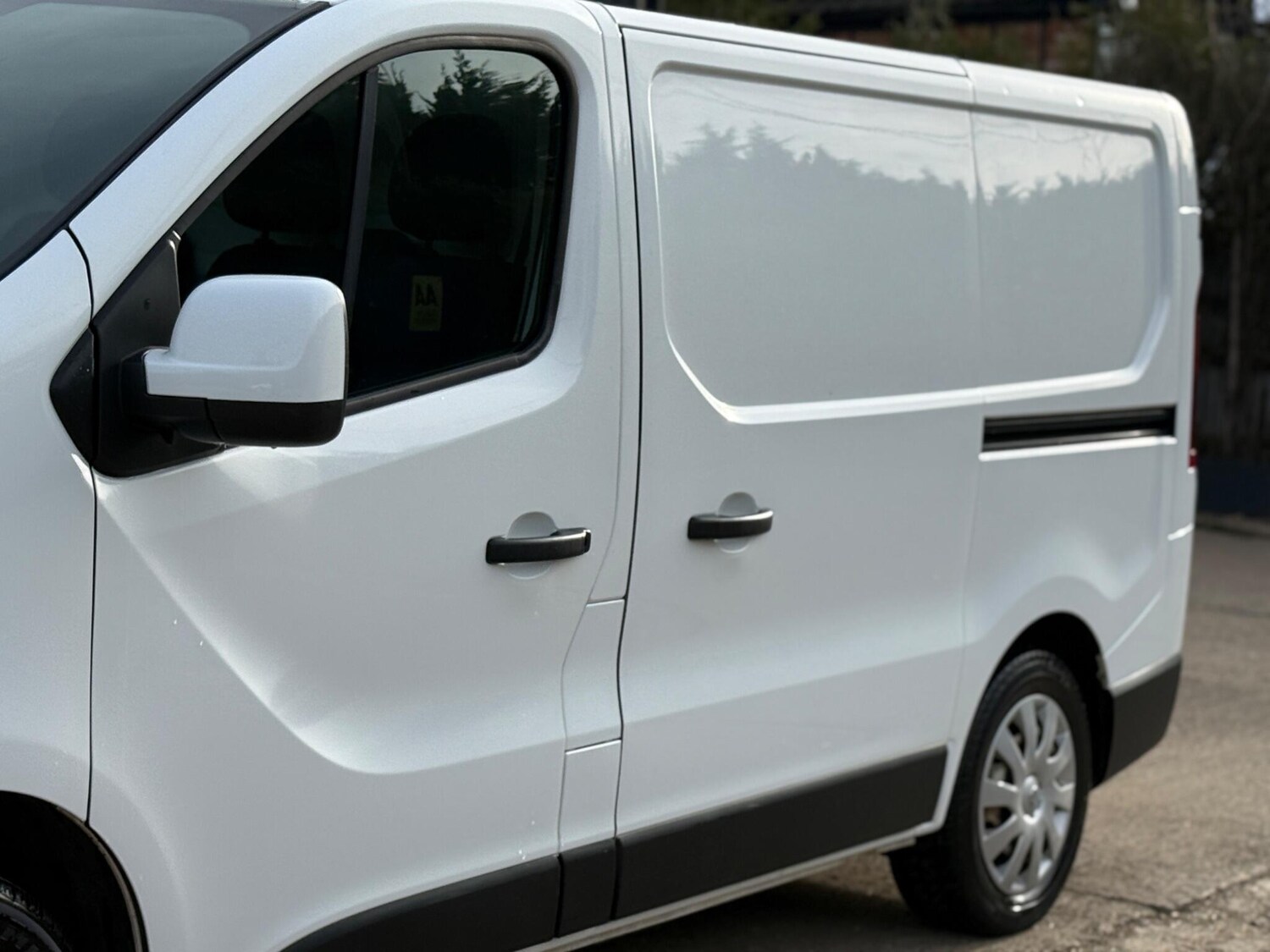 Used Vauxhall Vivaro 2017 for sale - 77845488: Photo 26