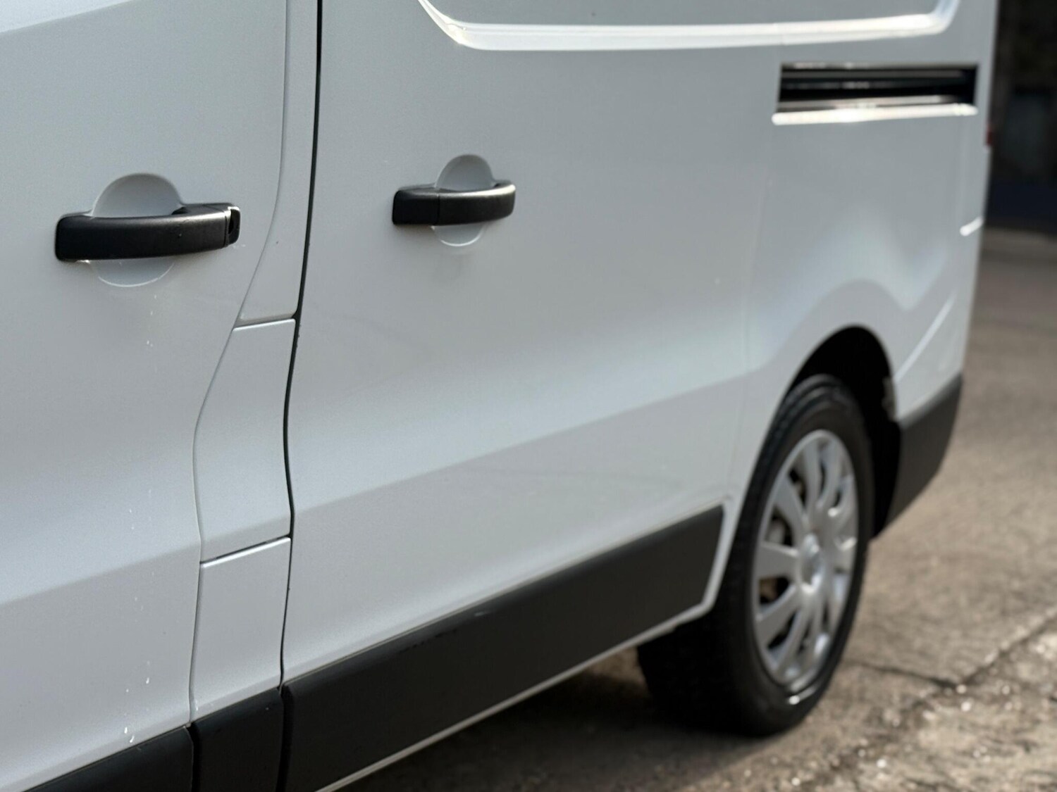 Used Vauxhall Vivaro 2017 for sale - 77845488: Photo 27