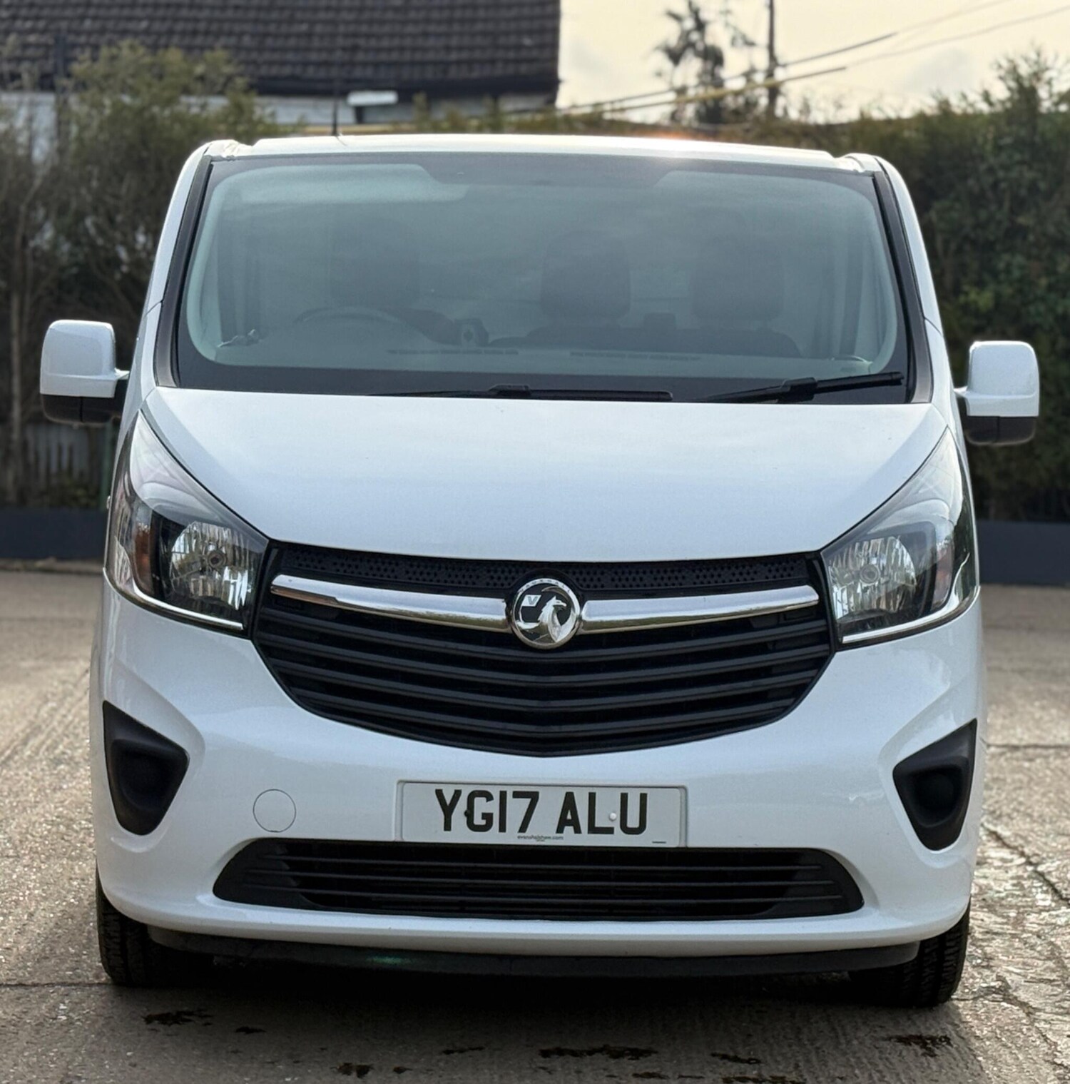 Used Vauxhall Vivaro 2017 for sale - 77845488: Photo 3