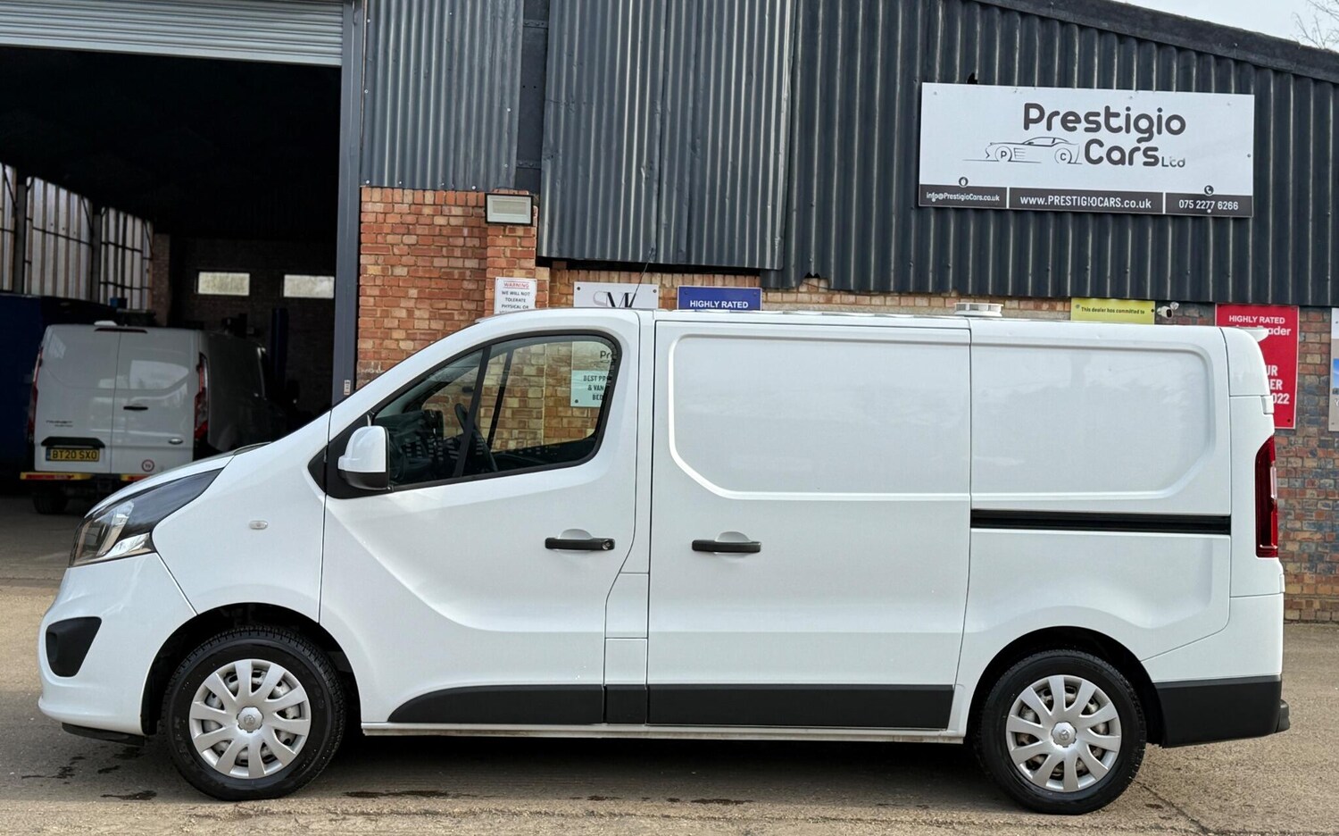 Used Vauxhall Vivaro 2017 for sale - 77845488: Photo 7