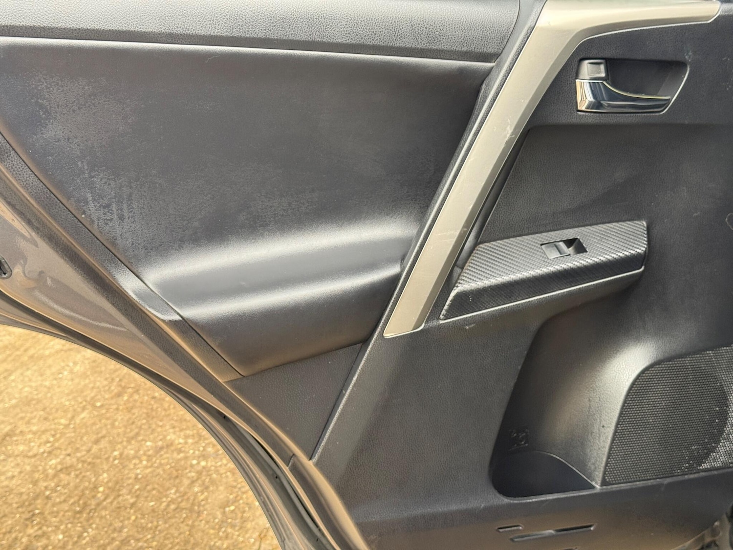 Used Toyota RAV4 2014 for sale - 76287918: Photo 38