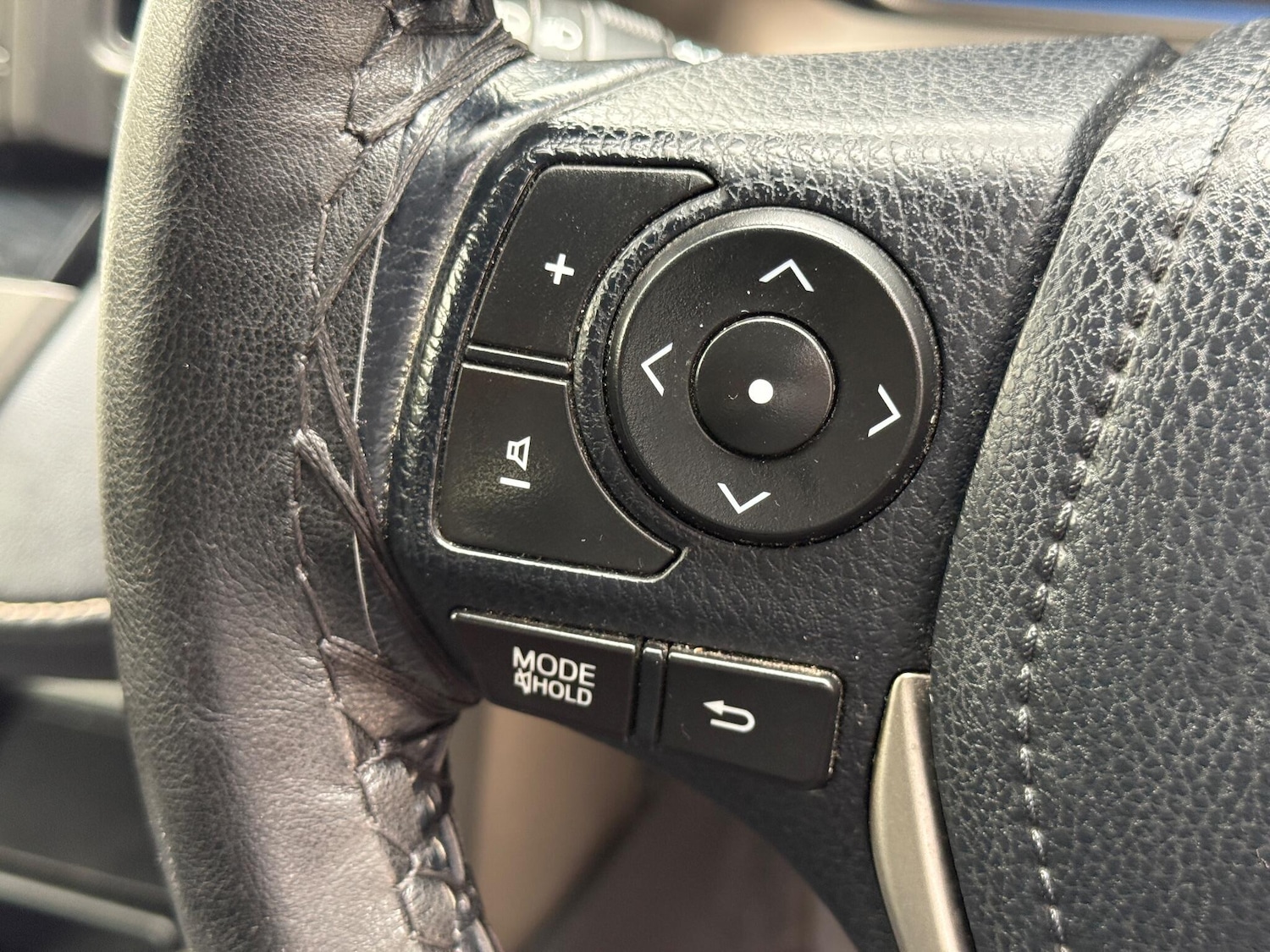 Used Toyota RAV4 2014 for sale - 76287918: Photo 44