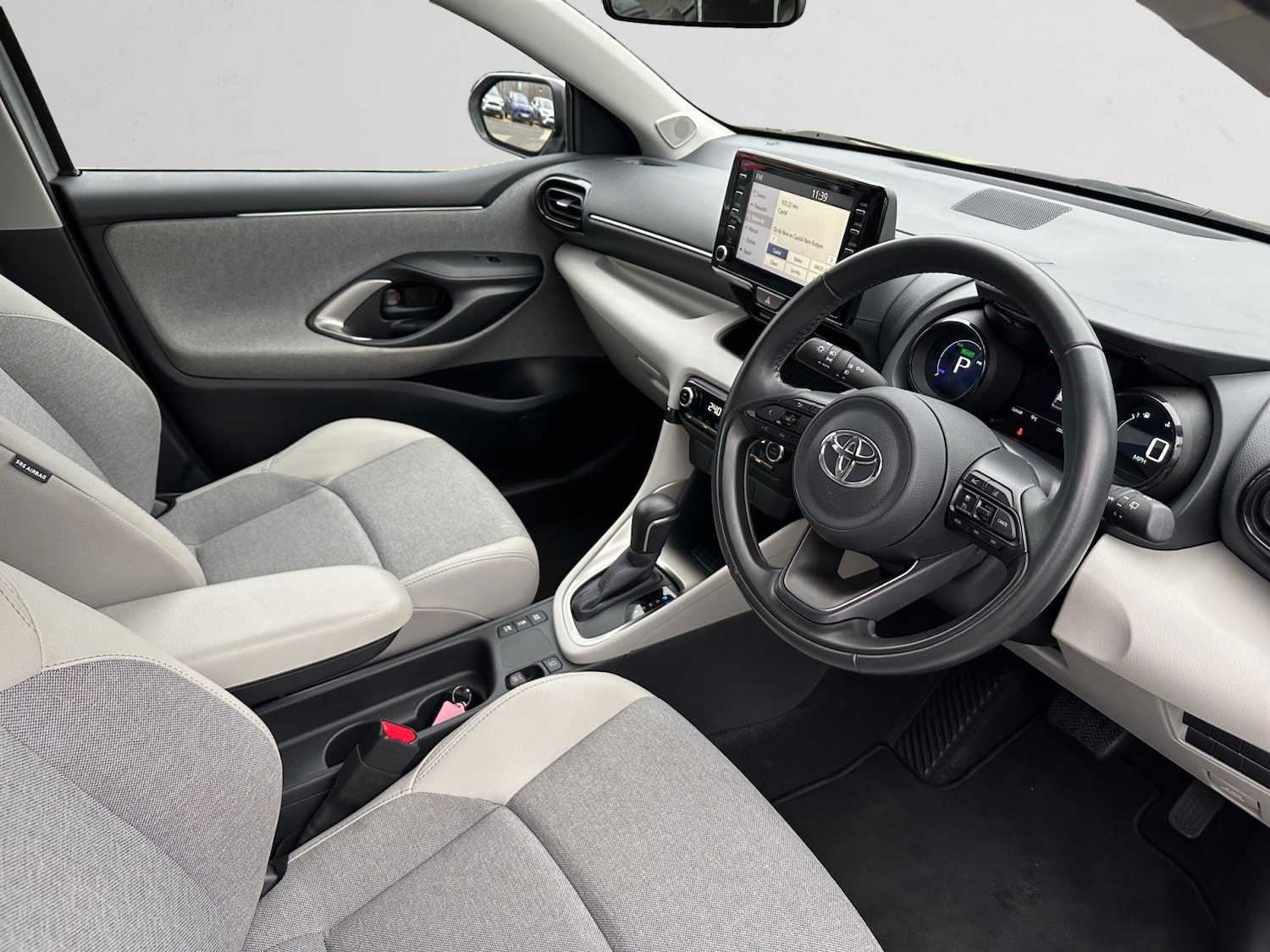 Used Toyota Yaris 2020 for sale - 77036104: Photo 14