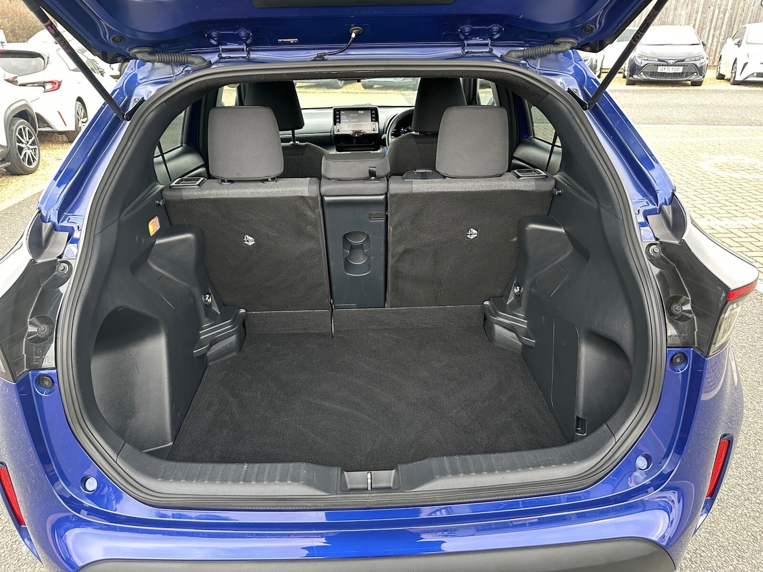 Used Toyota Yaris Cross 2023 for sale - 76534010: Photo 17