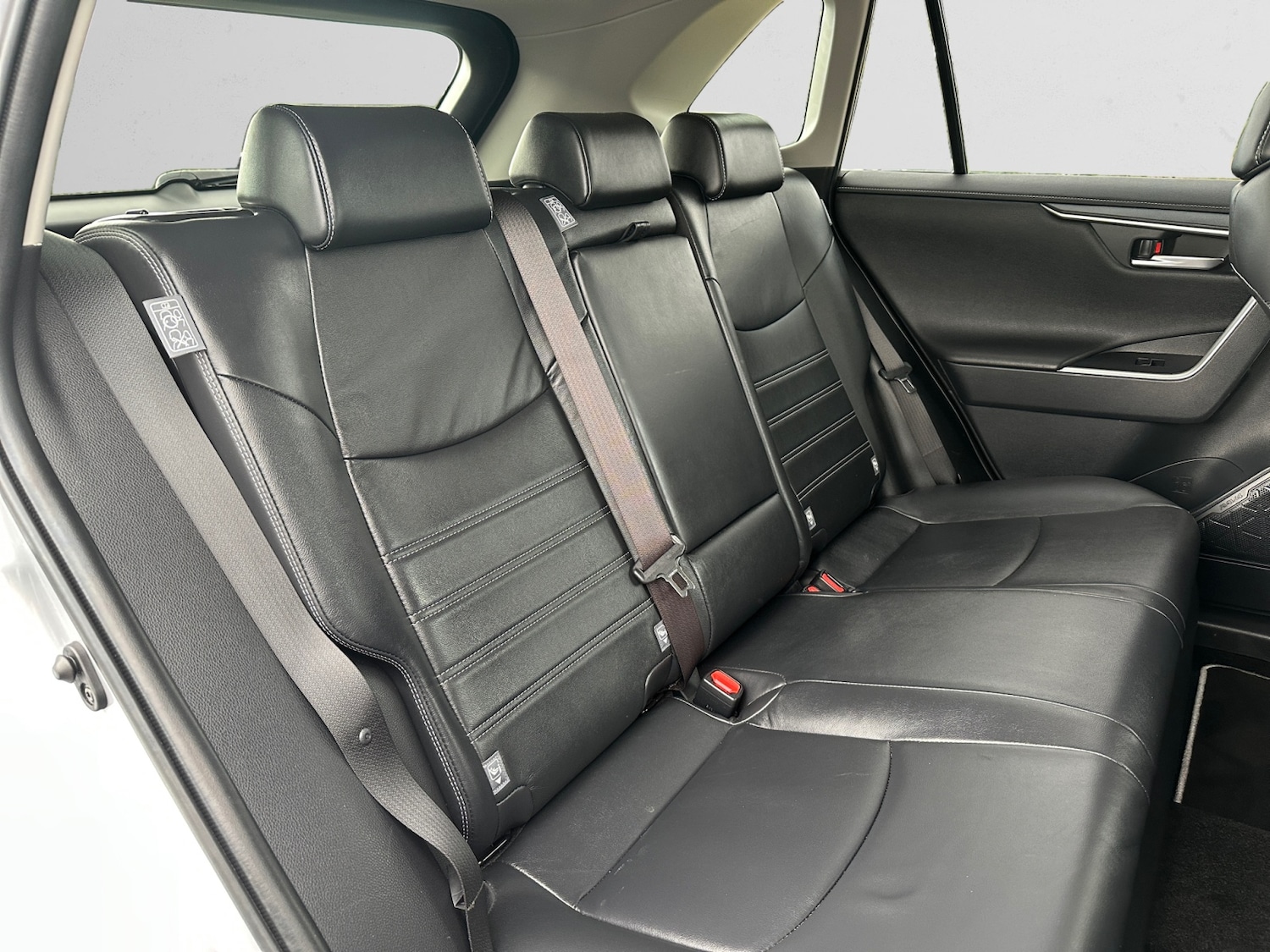 Used Toyota RAV4 2019 for sale - 76533946: Photo 11