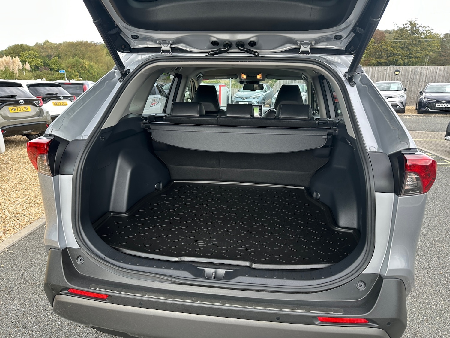 Used Toyota RAV4 2019 for sale - 76533946: Photo 20