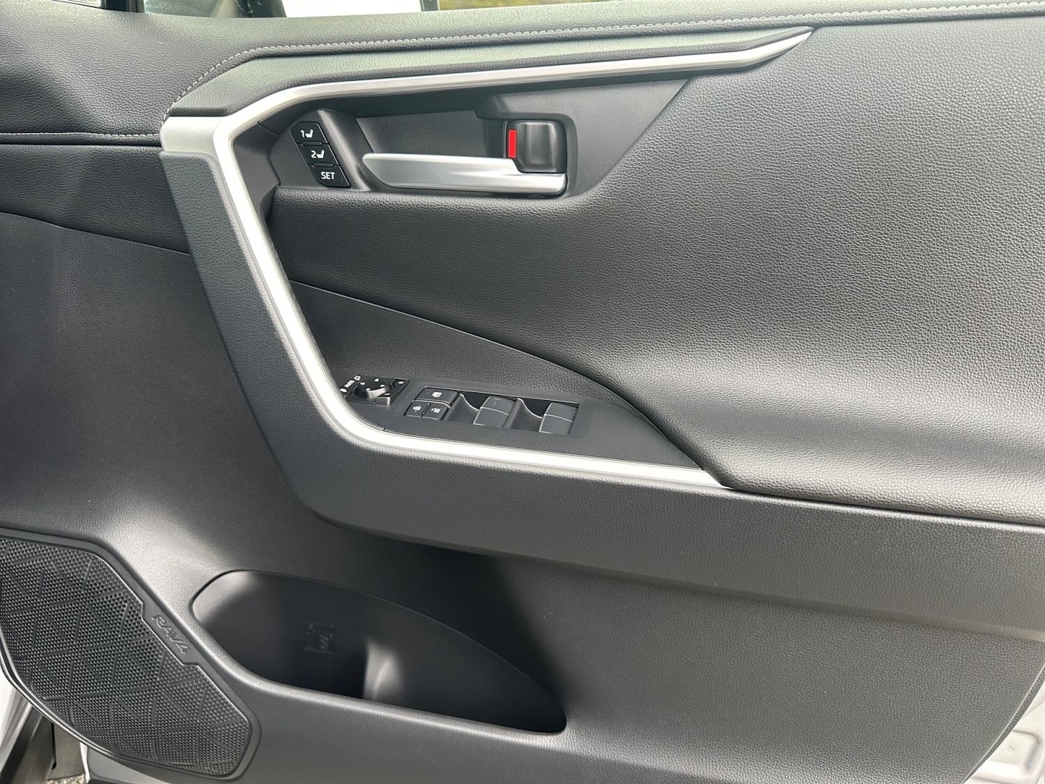 Used Toyota RAV4 2019 for sale - 76533946: Photo 27