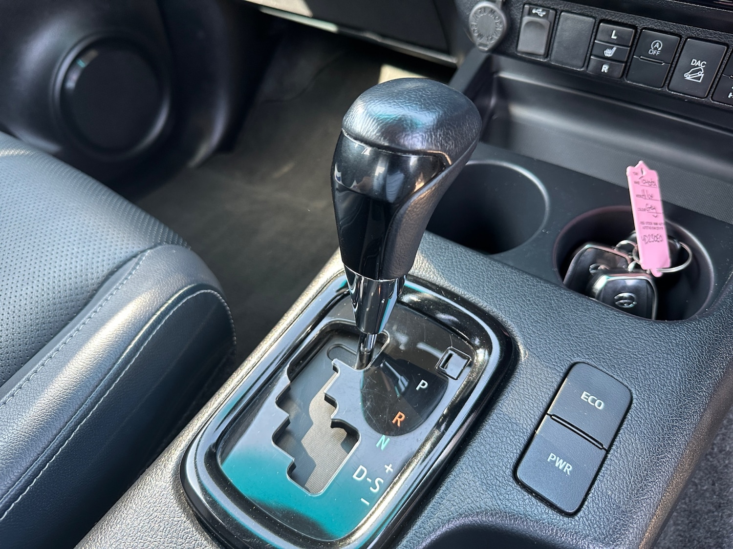 Used Toyota Hilux 2023 for sale - 76534012: Photo 10