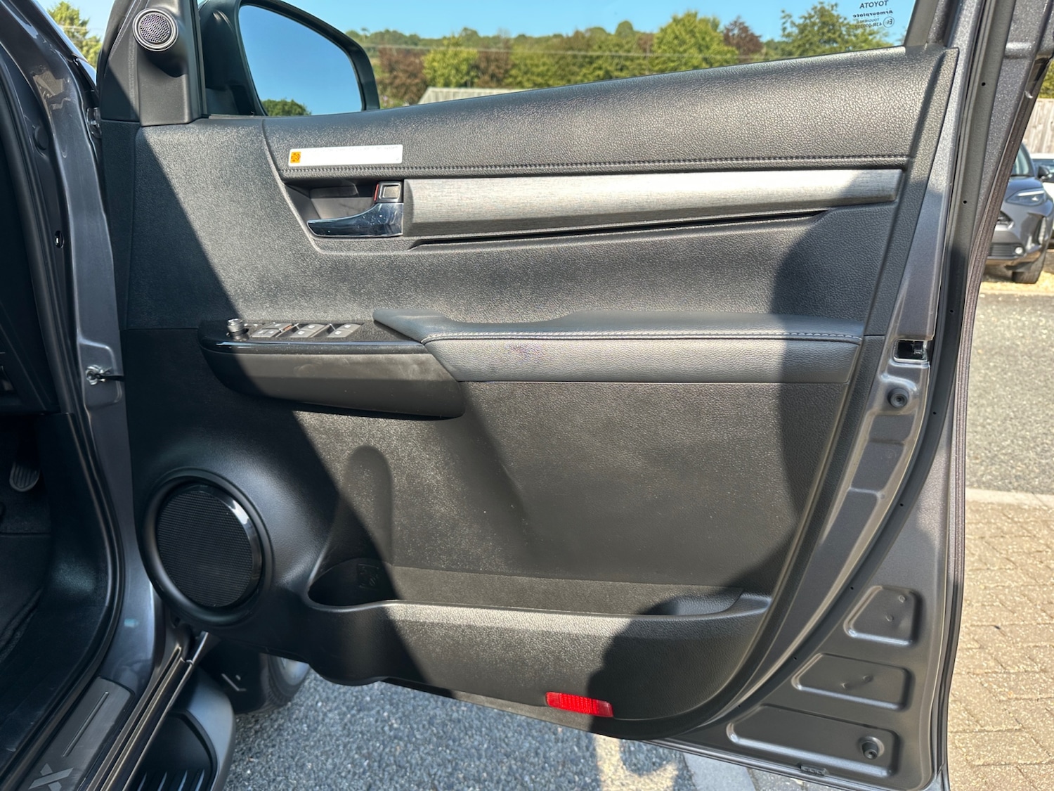 Used Toyota Hilux 2023 for sale - 76534012: Photo 27