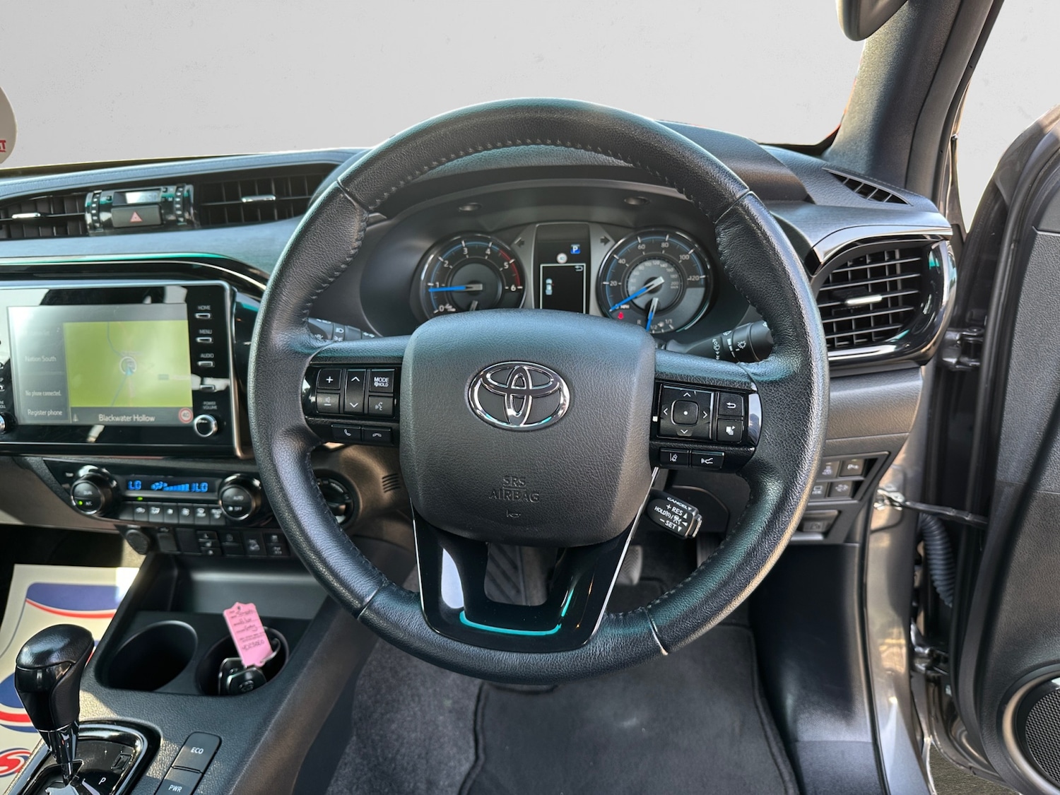 Used Toyota Hilux 2023 for sale - 76534012: Photo 9