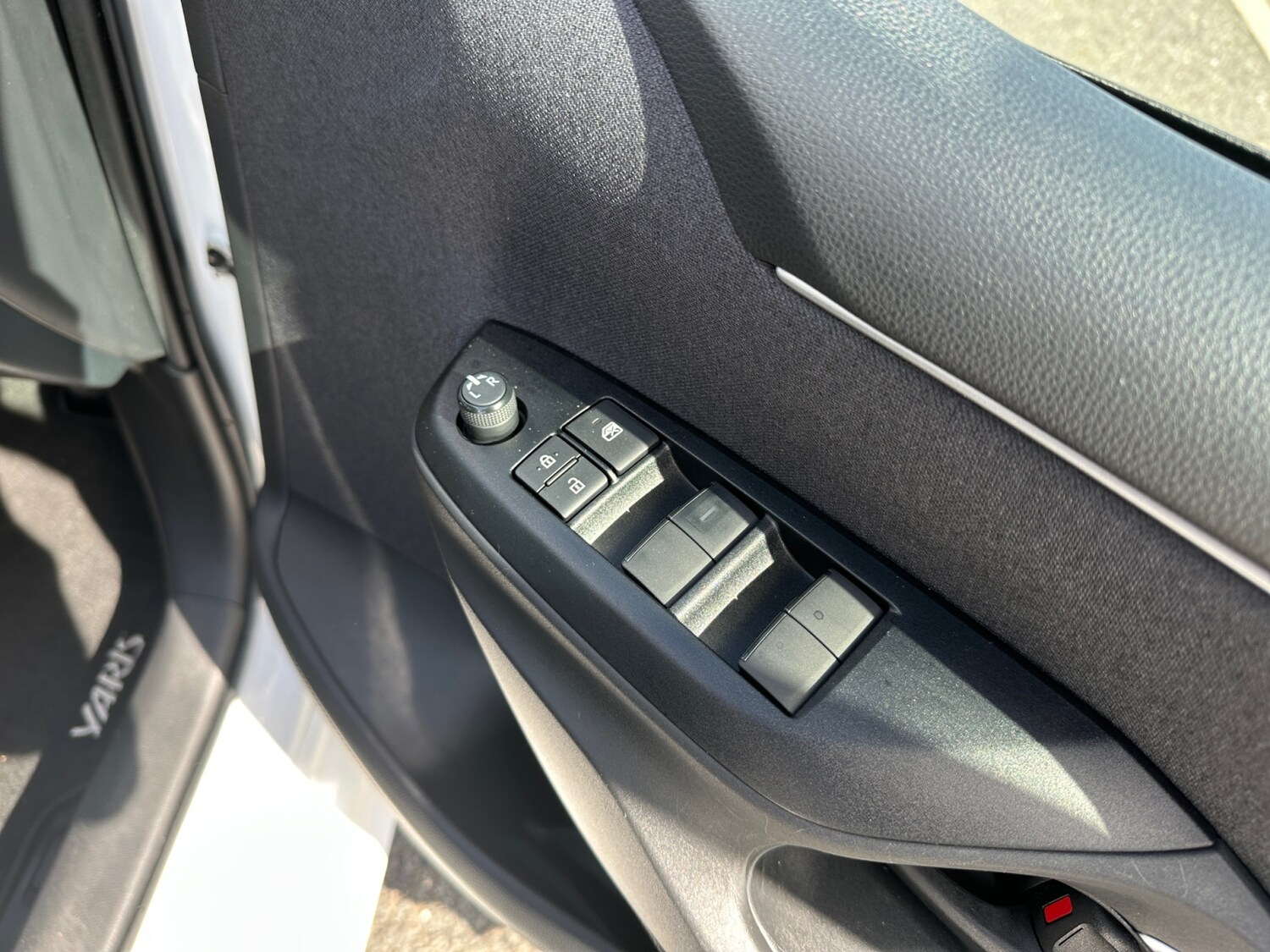 Used Toyota Yaris 2024 for sale - 77918010: Photo 27