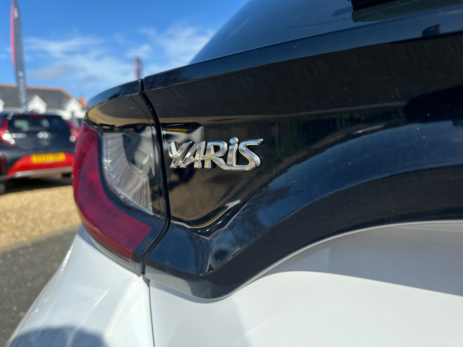 Used Toyota Yaris 2024 for sale - 77918010: Photo 28