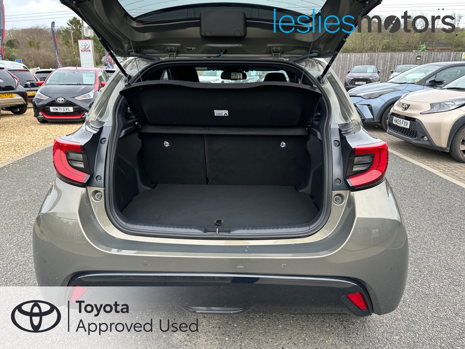 Used Toyota Yaris 2024 for sale - 77885455: Photo 20