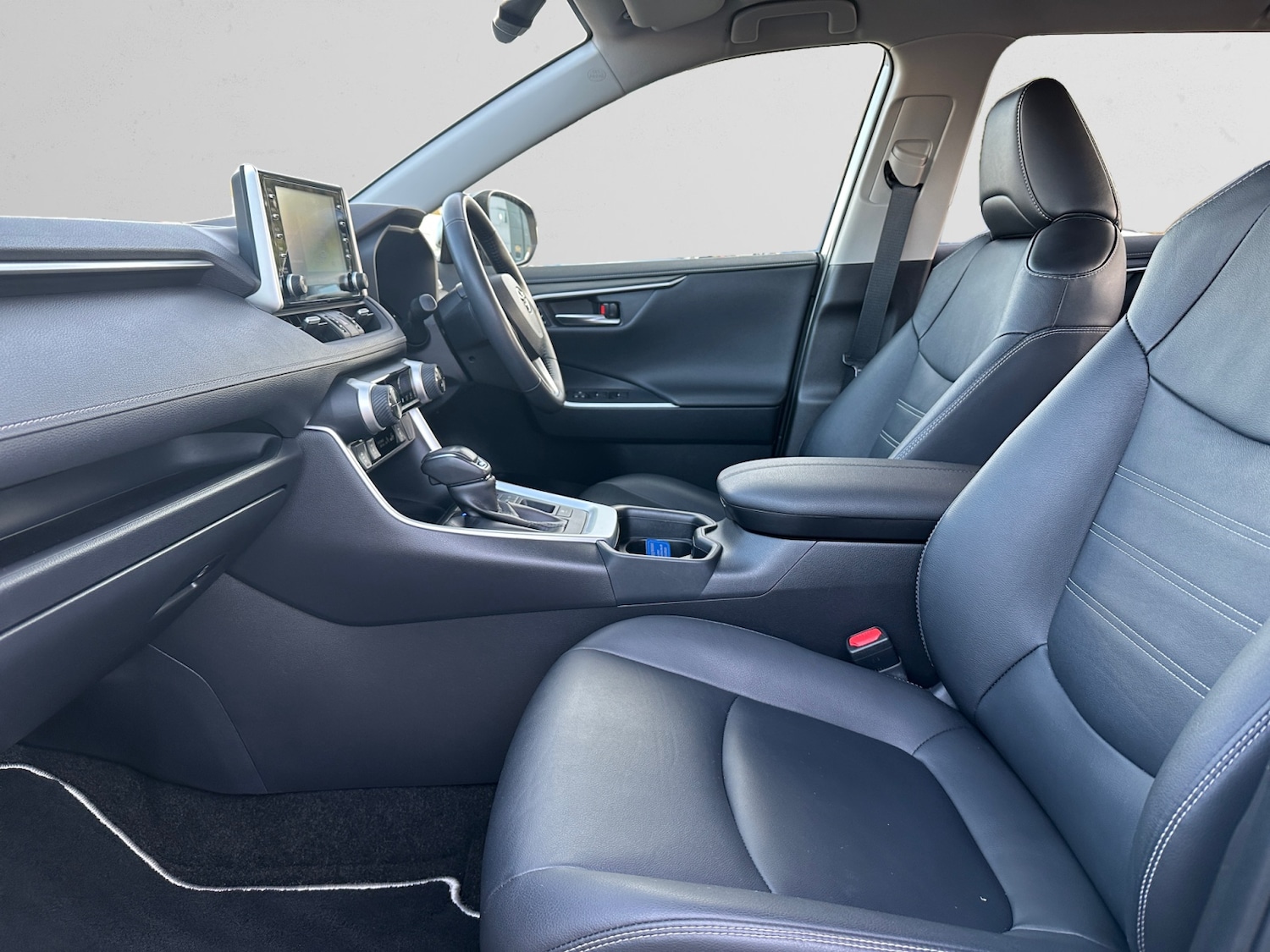 Used Toyota RAV4 2021 for sale - 77232256: Photo 6