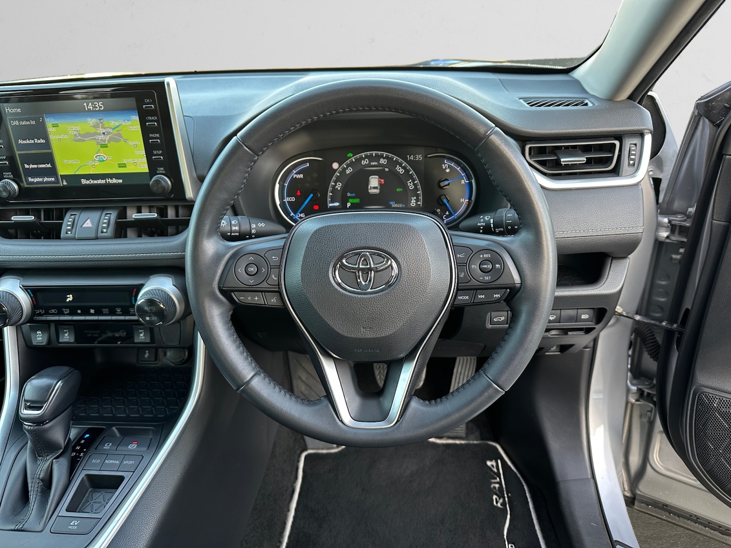 Used Toyota RAV4 2021 for sale - 77232256: Photo 9