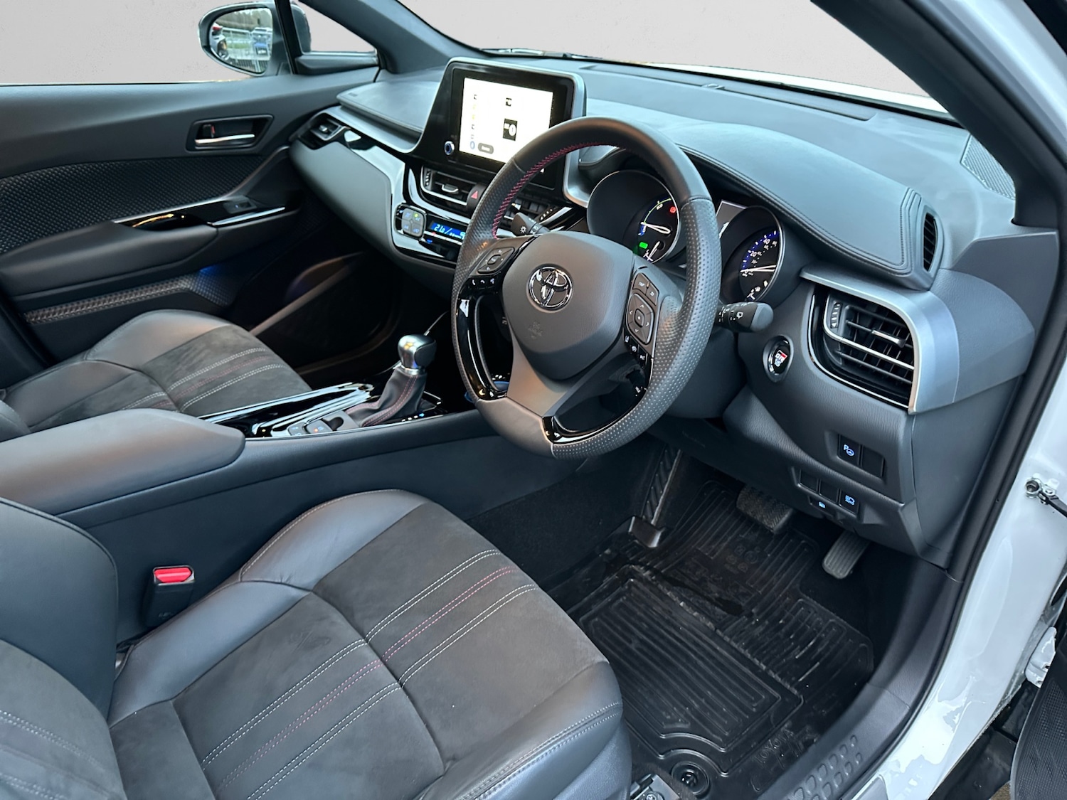 Used Toyota C-HR 2023 for sale - 77434753: Photo 14