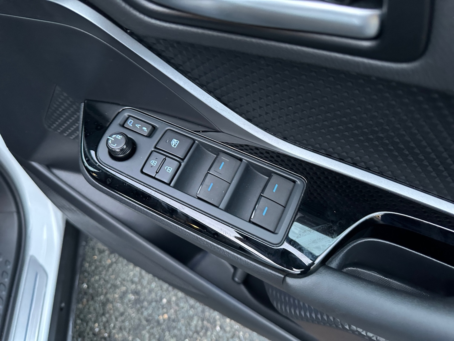 Used Toyota C-HR 2023 for sale - 77434753: Photo 27