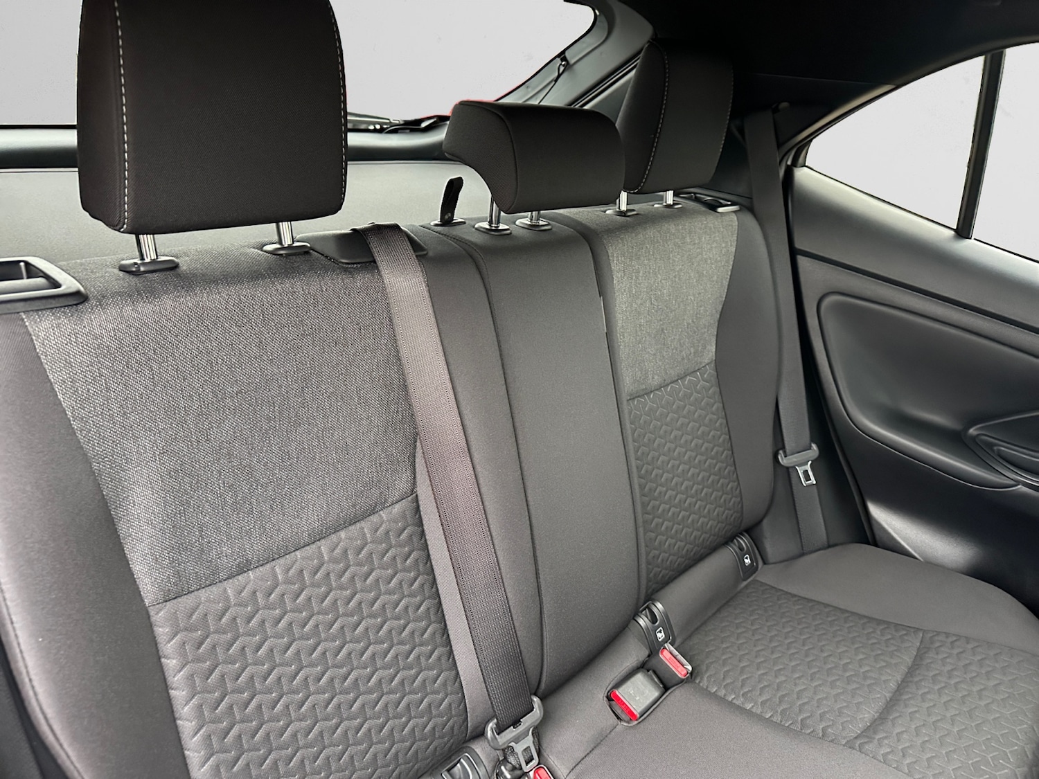 Used Toyota Yaris Cross 2024 for sale - 76533805: Photo 11