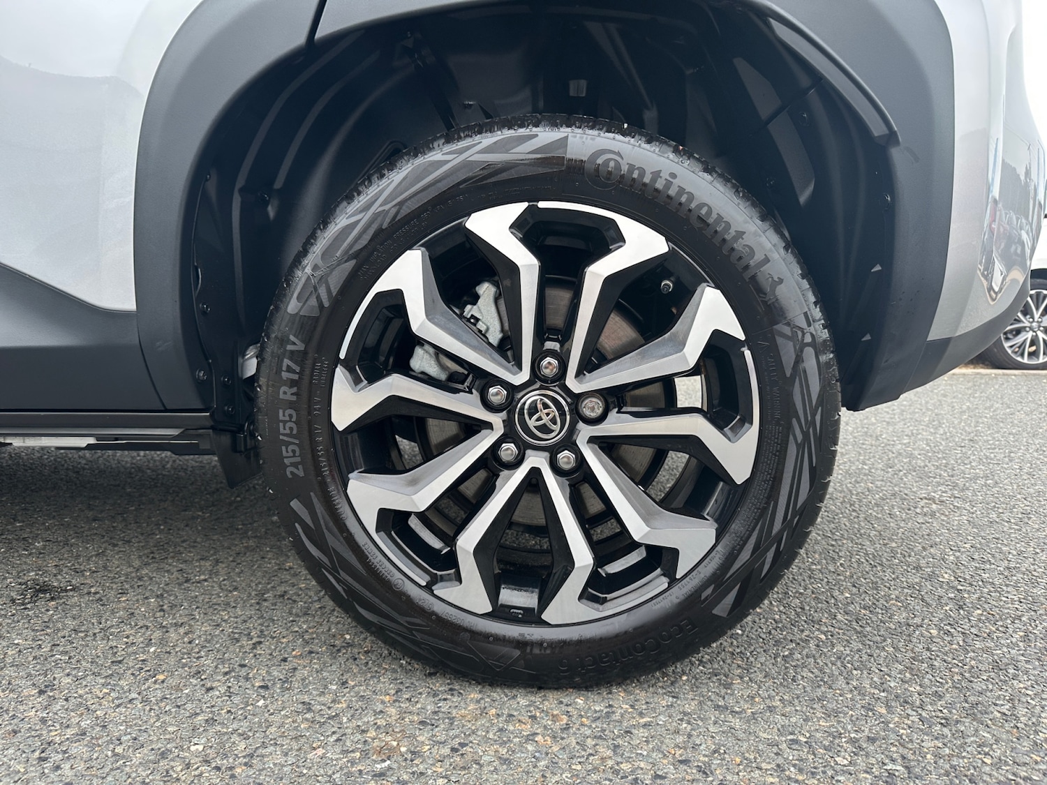 Used Toyota Yaris Cross 2024 for sale - 76533805: Photo 25