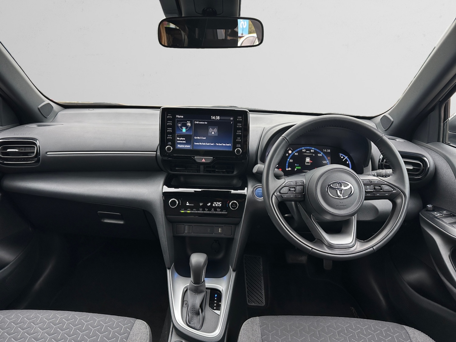 Used Toyota Yaris Cross 2024 for sale - 76533805: Photo 7