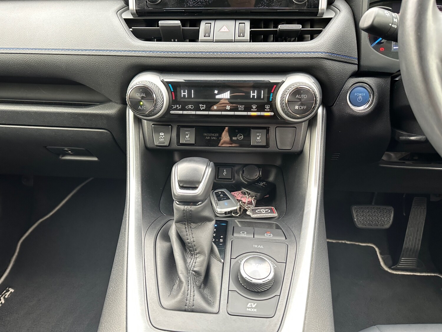 Used Toyota RAV4 2021 for sale - 77648178: Photo 10